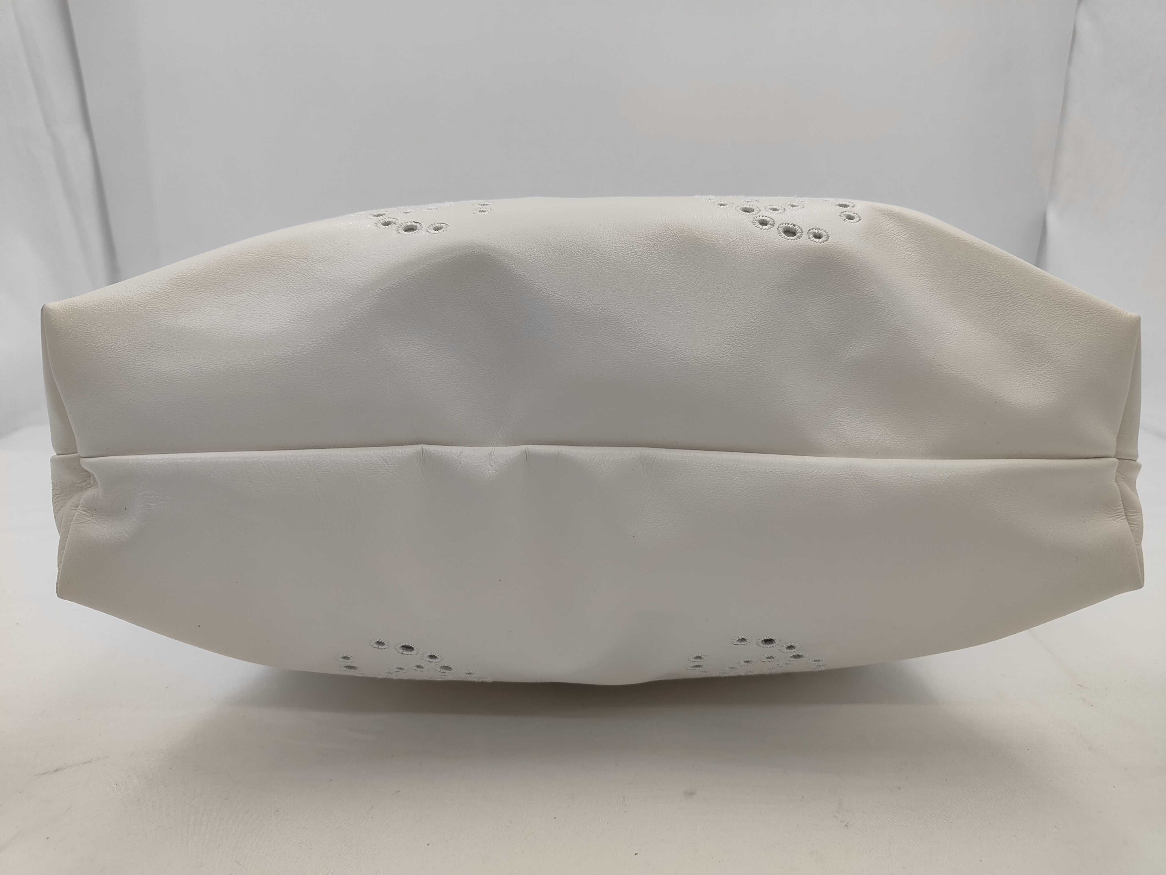 22 Small Punching White Serial Plate TX6UUG45 Shoulder Bag — view 7