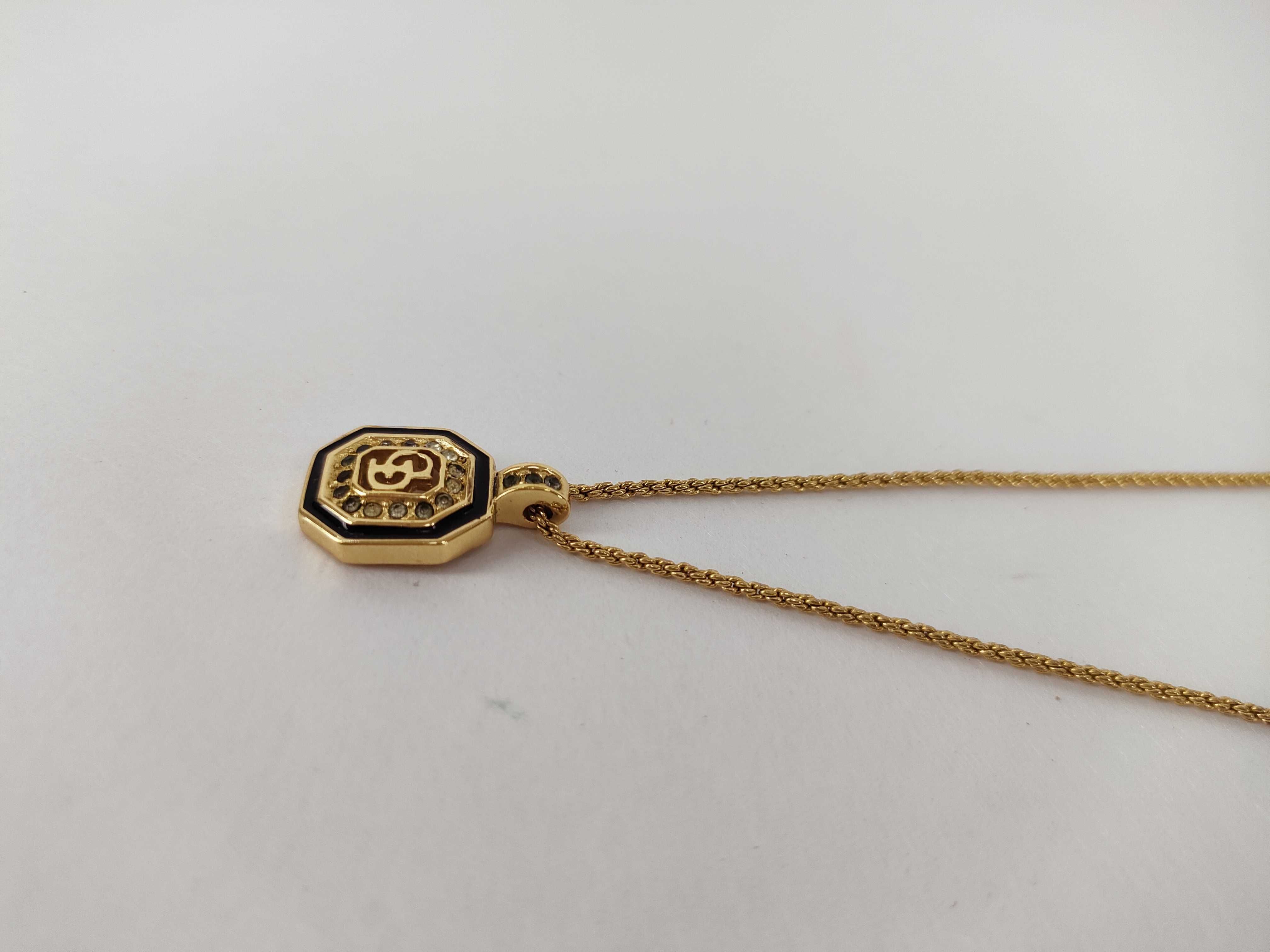 necklace — view 6