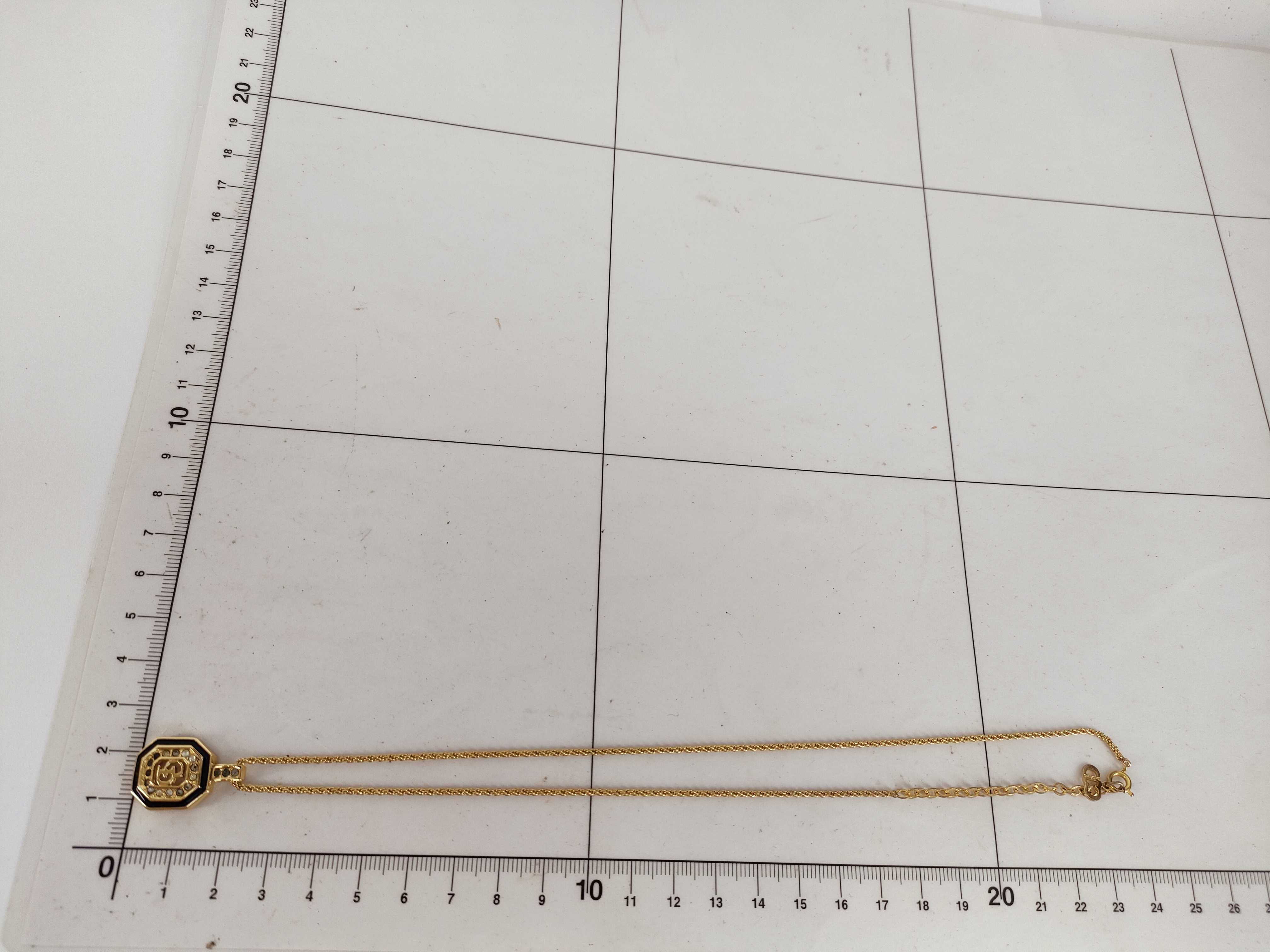 necklace — view 10