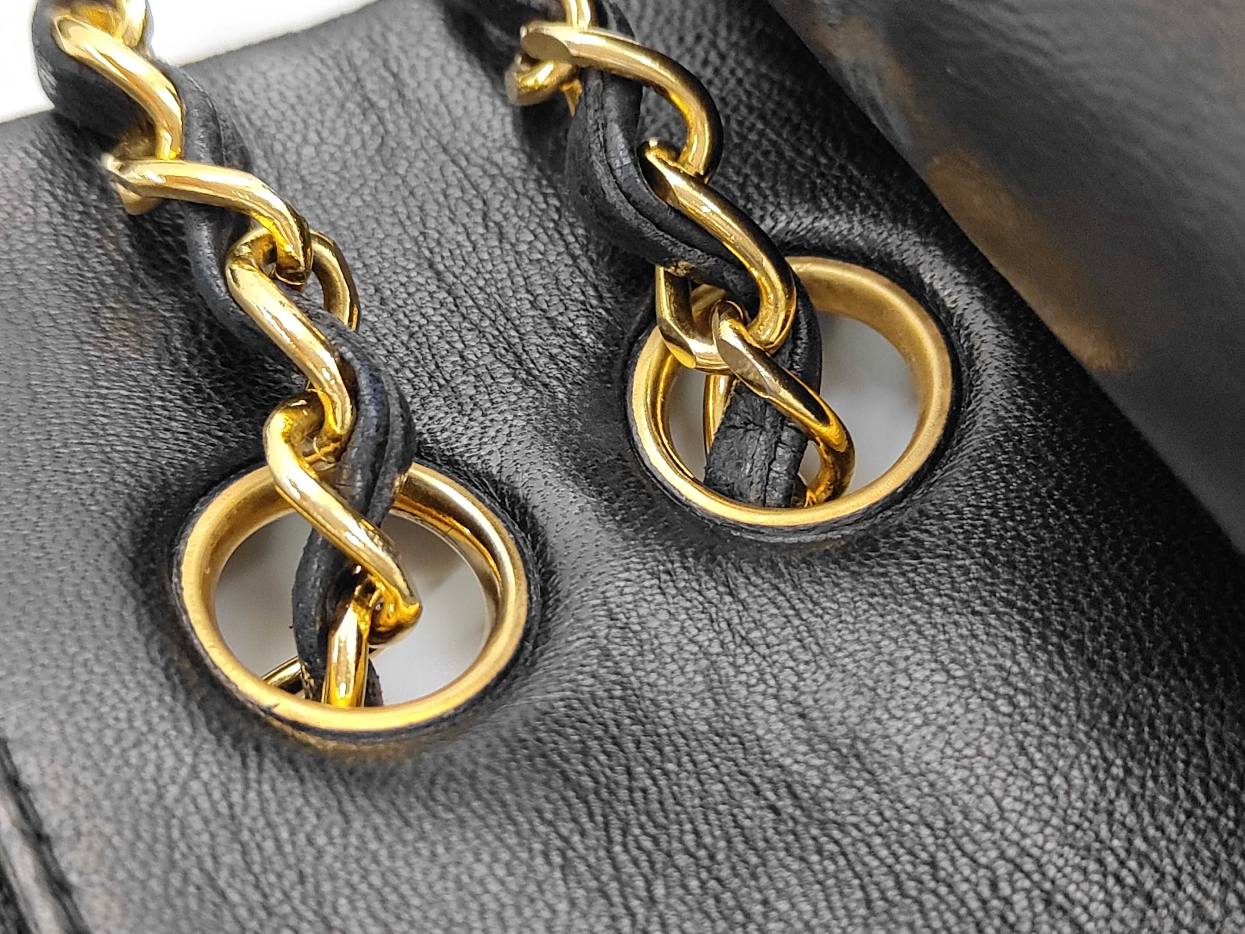 Lambskin Matelassé 25 Double Flap Chain Shoulder Bag — view 7