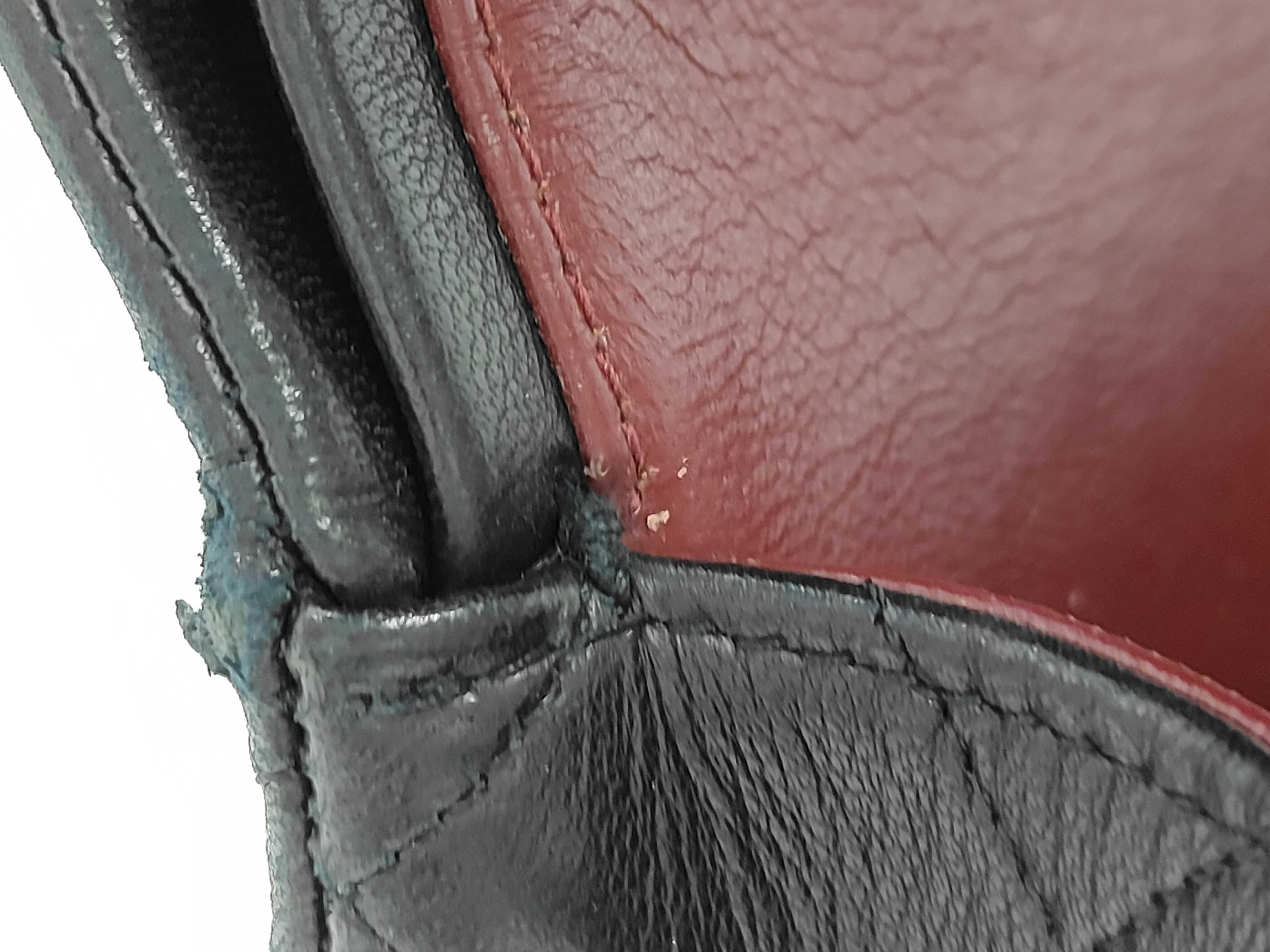 Lambskin Matelassé 25 Double Flap Chain Shoulder Bag — view 9