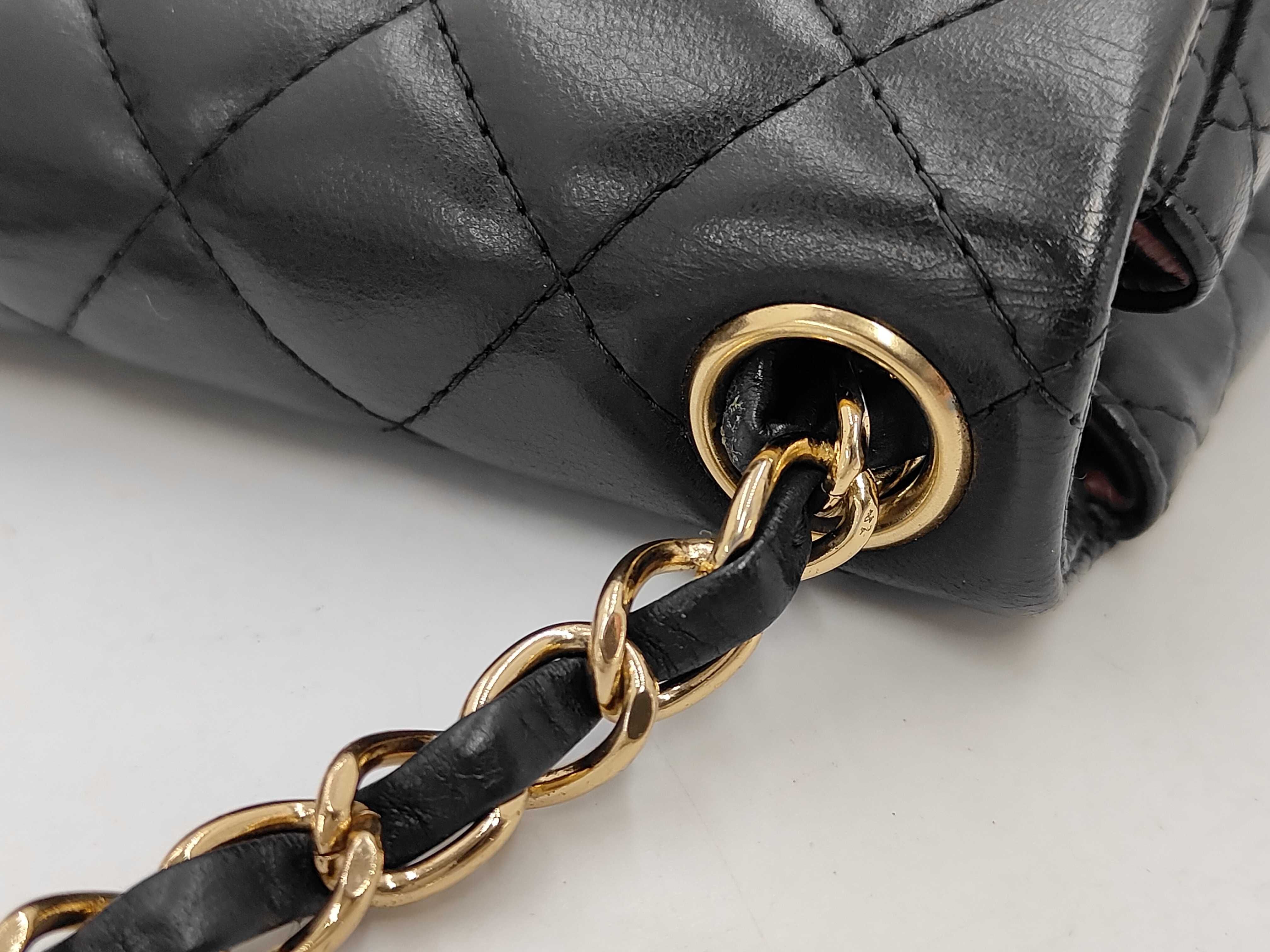 Matelassé 17 Lambskin Gold Hardware Chain Shoulder Bag Black (Serial Number 17) — view 5