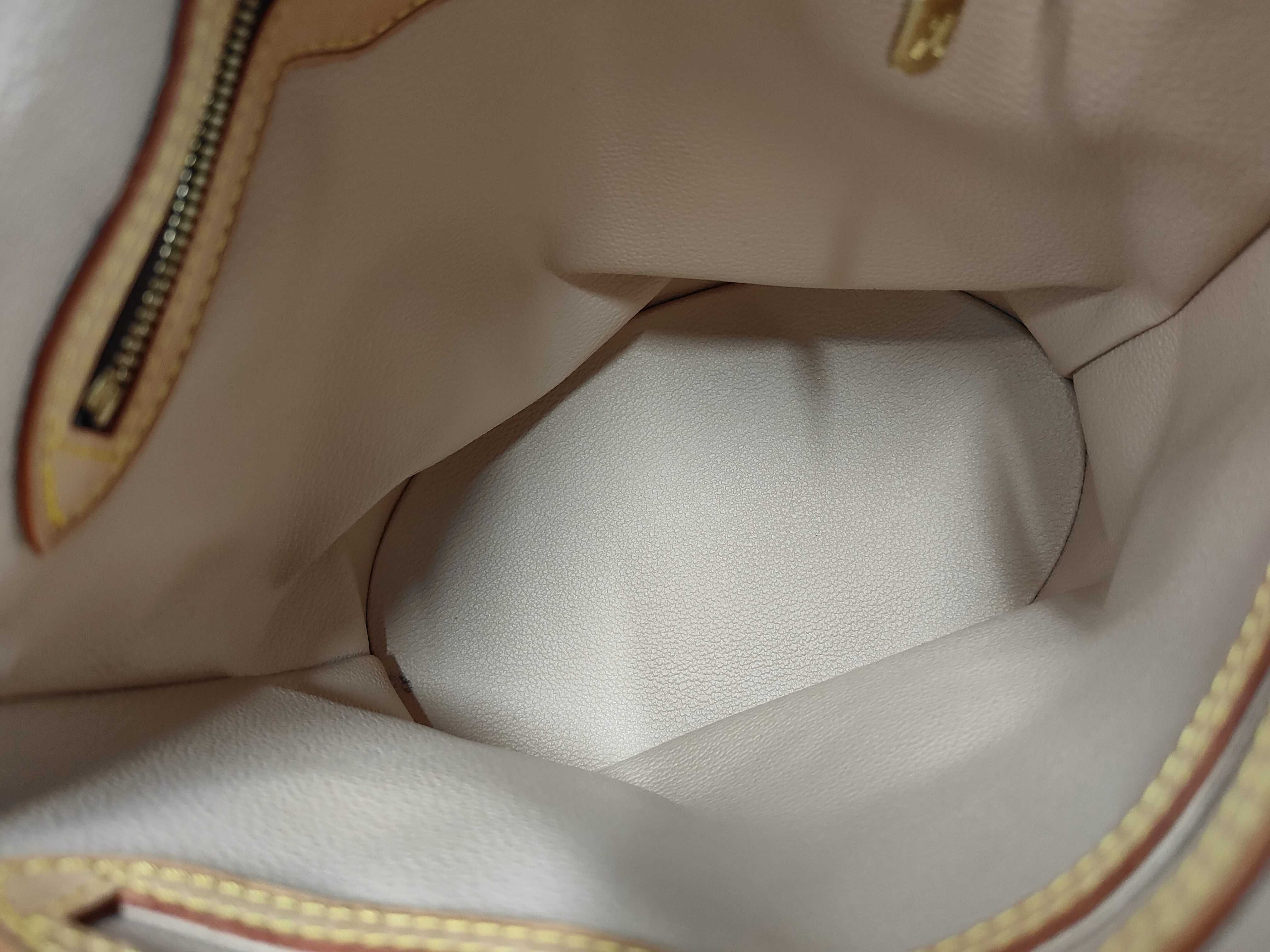 Monogram Bucket PM Tote Bag with Pouch M42238 (No stickiness) — view 9