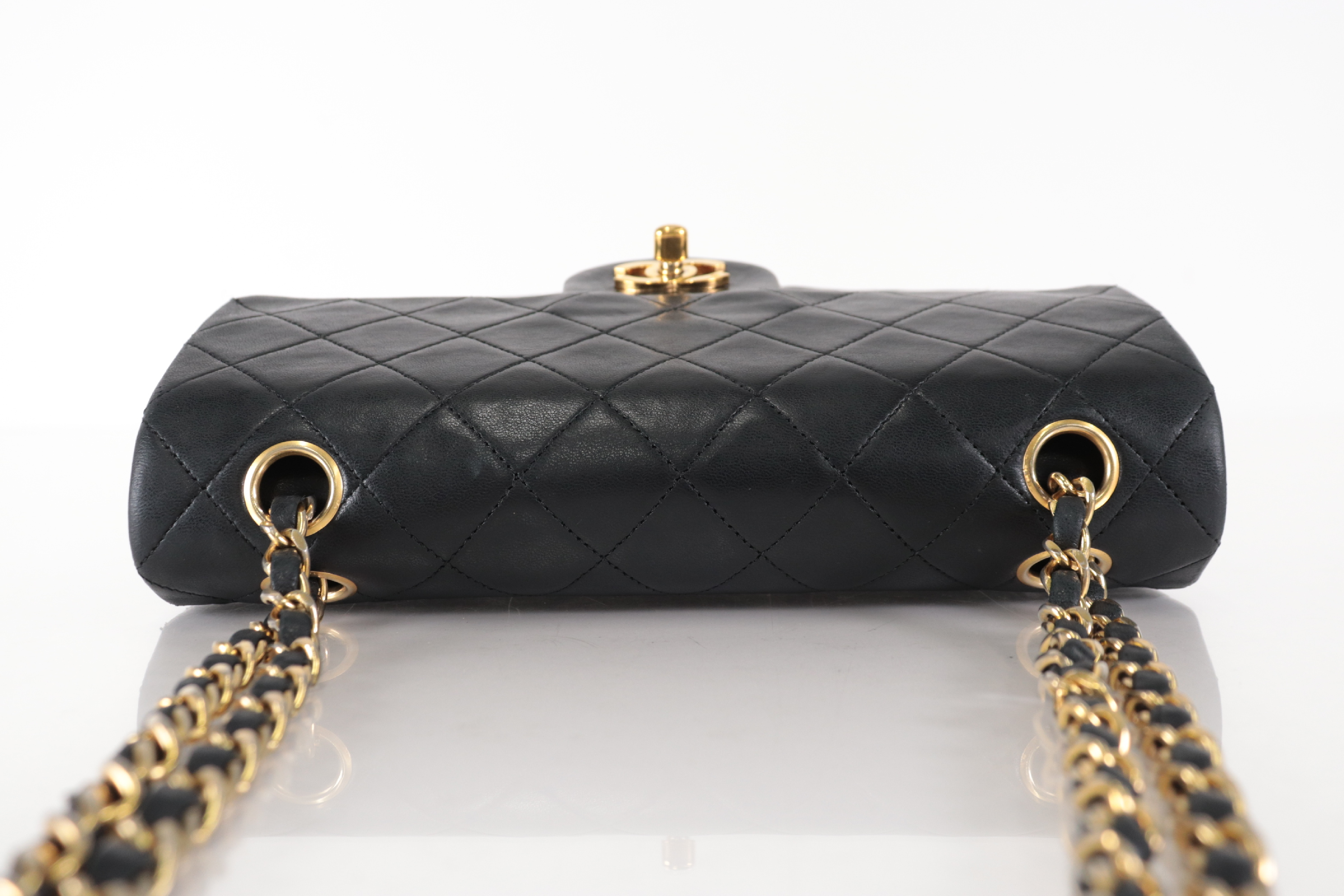 W-Flap 23 Lambskin Chain Shoulder Bag (Series 1) — view 5
