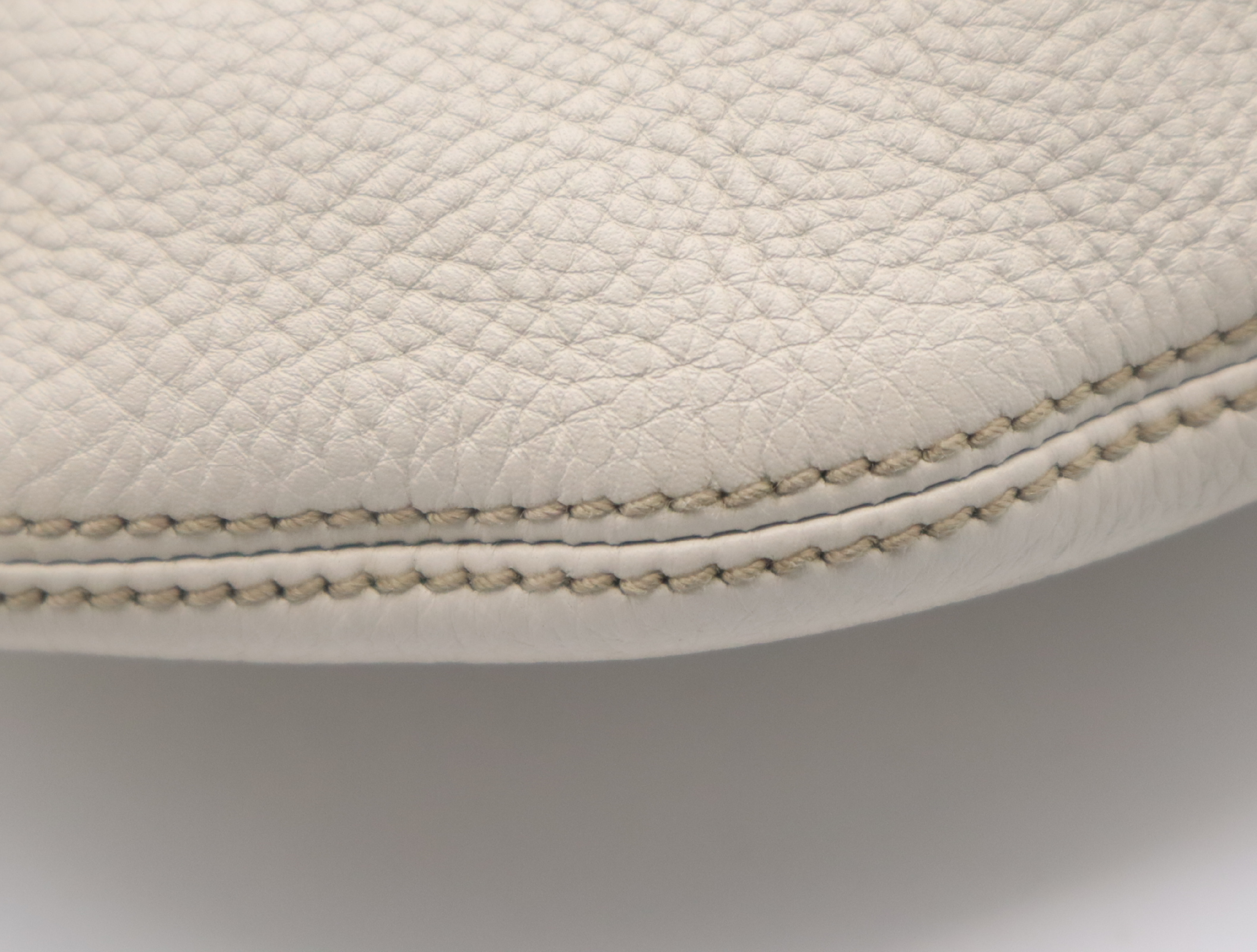295175 Leather Soho Interlocking G Tassel Ivory Shoulder Bag — view 6