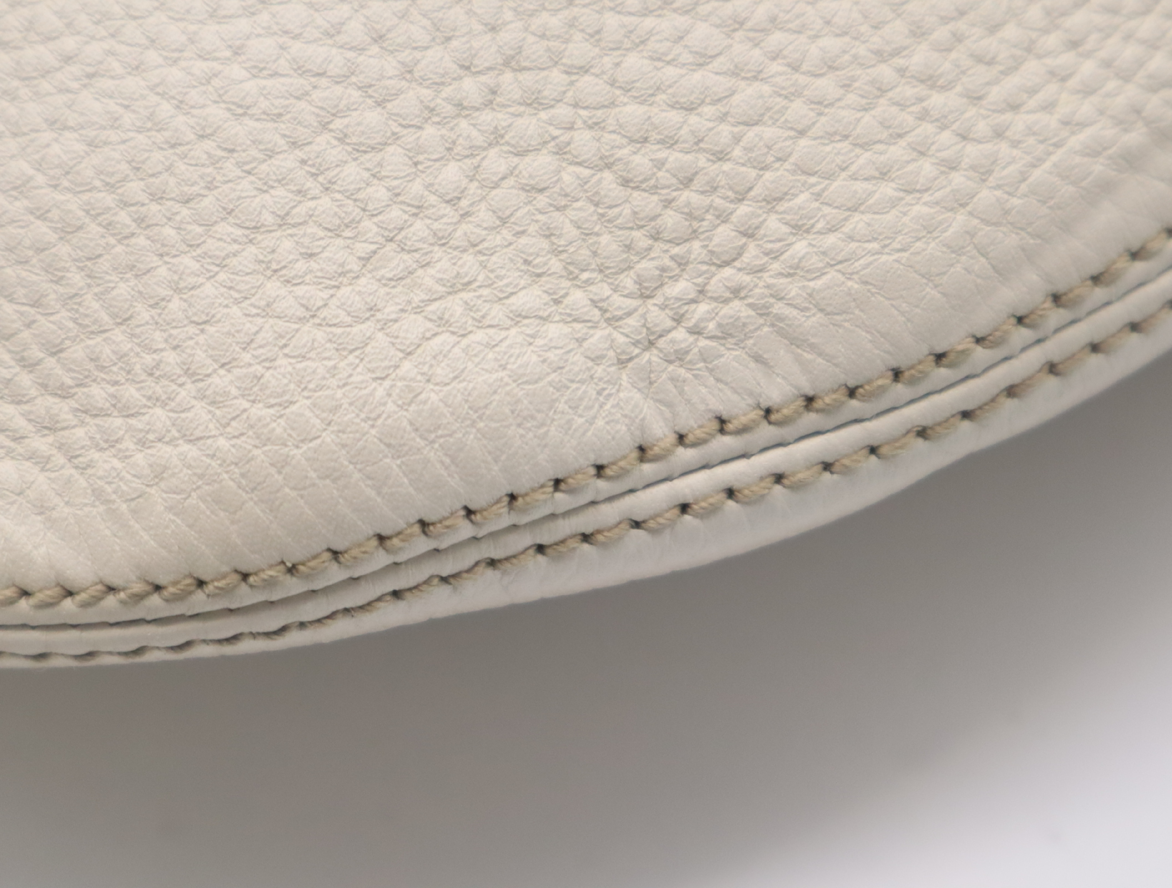 295175 Leather Soho Interlocking G Tassel Ivory Shoulder Bag — view 7