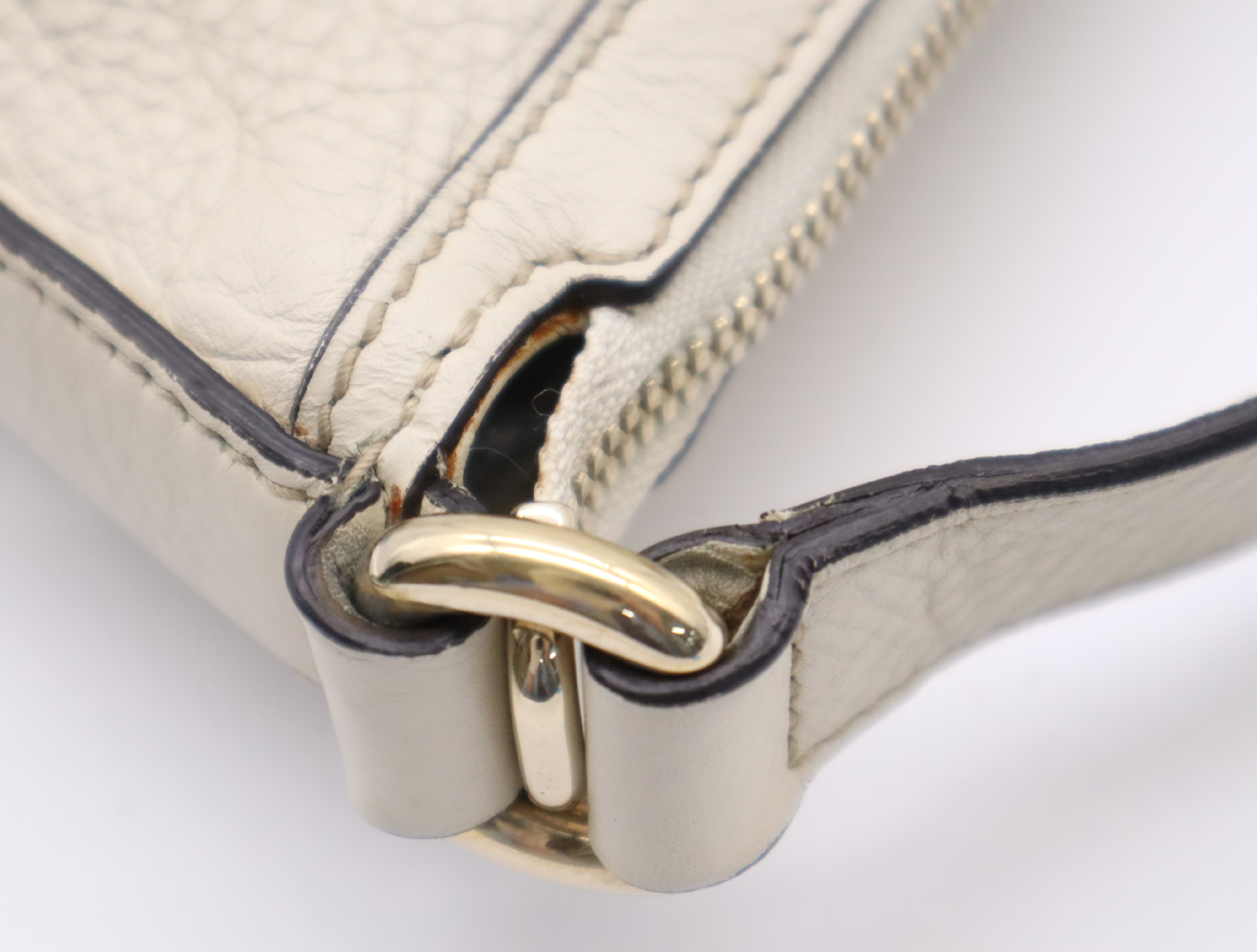 295175 Leather Soho Interlocking G Tassel Ivory Shoulder Bag — view 8