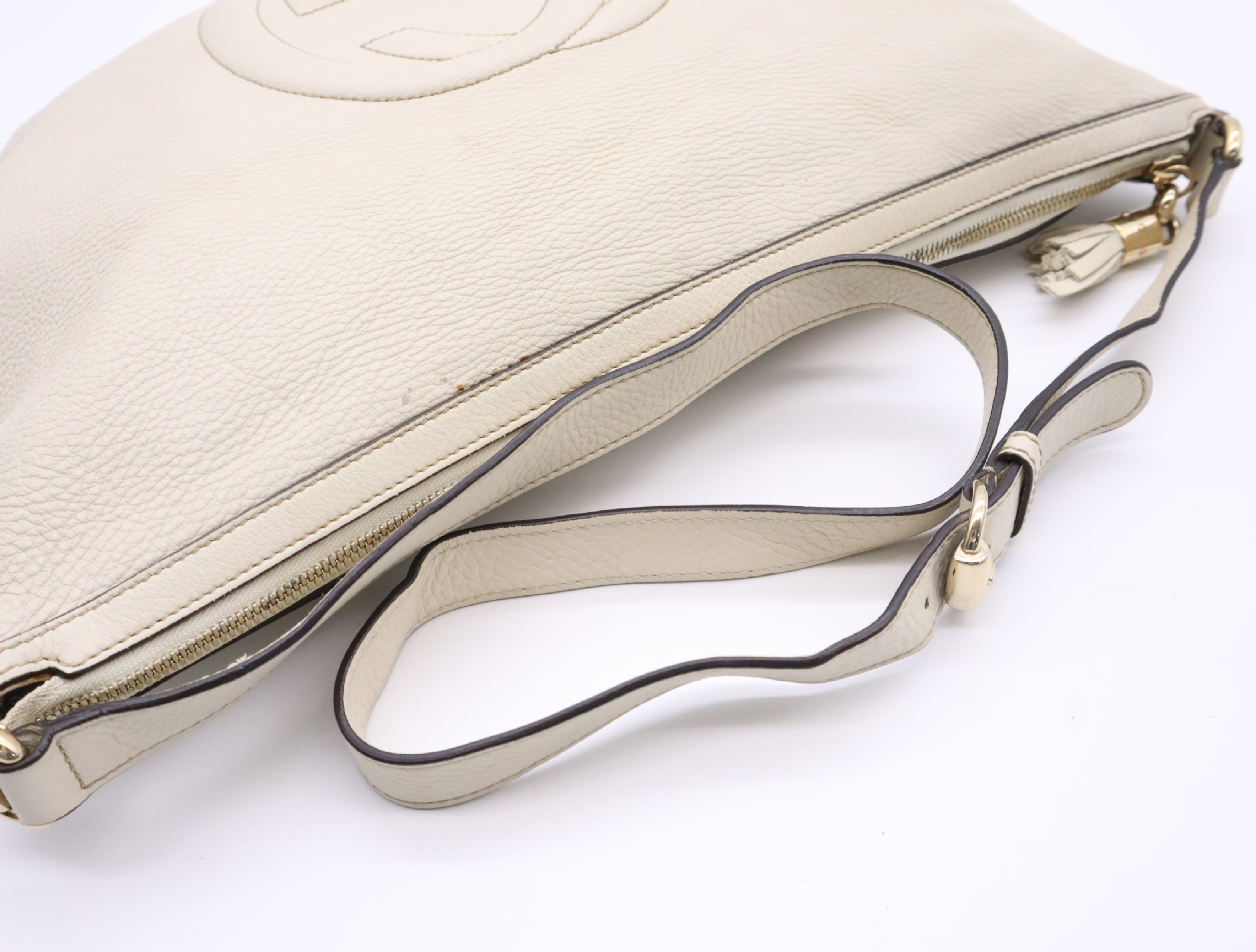 295175 Leather Soho Interlocking G Tassel Ivory Shoulder Bag — view 10