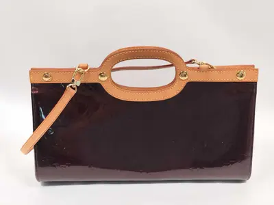 Vernis Amarante Roxbury Drive M91995 Shoulder Bag