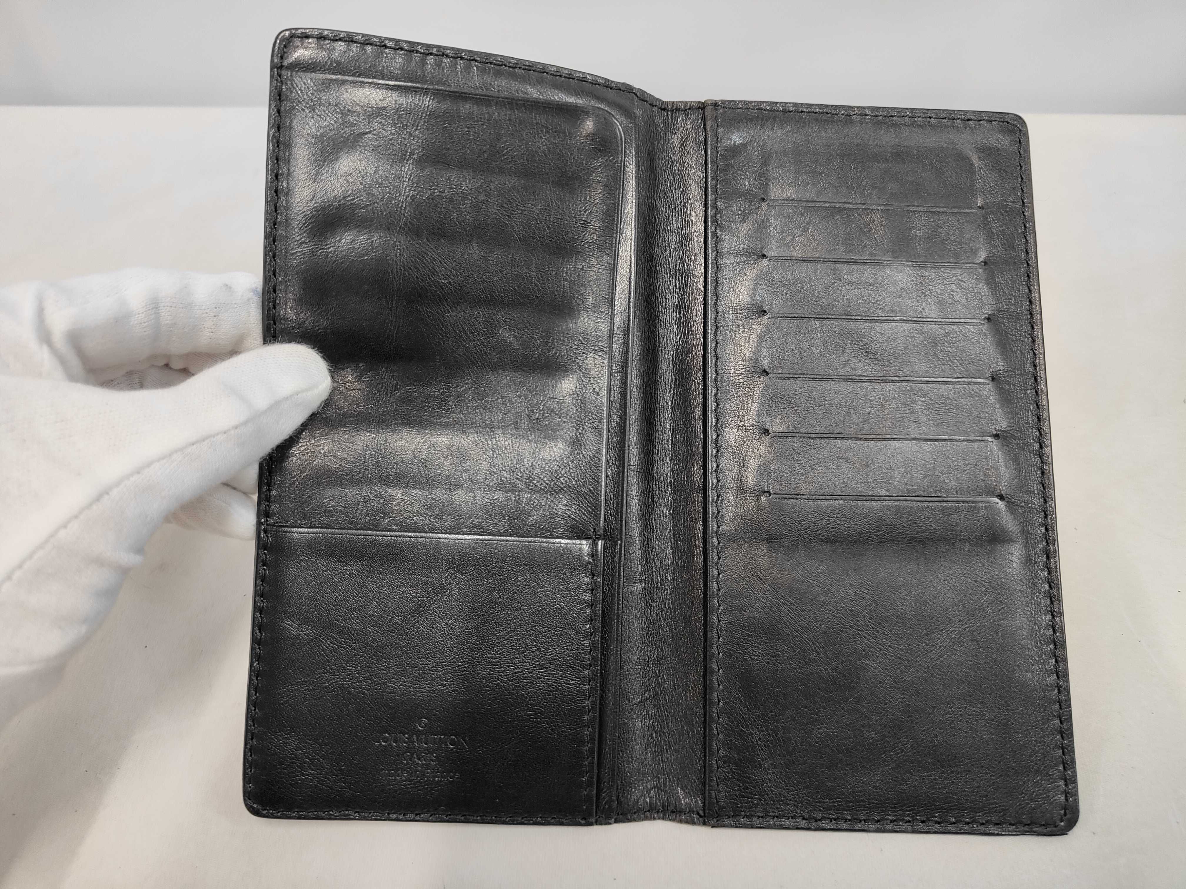 Chicago Perforated Logo Long Wallet (Coin Purse Not Included) — view 6