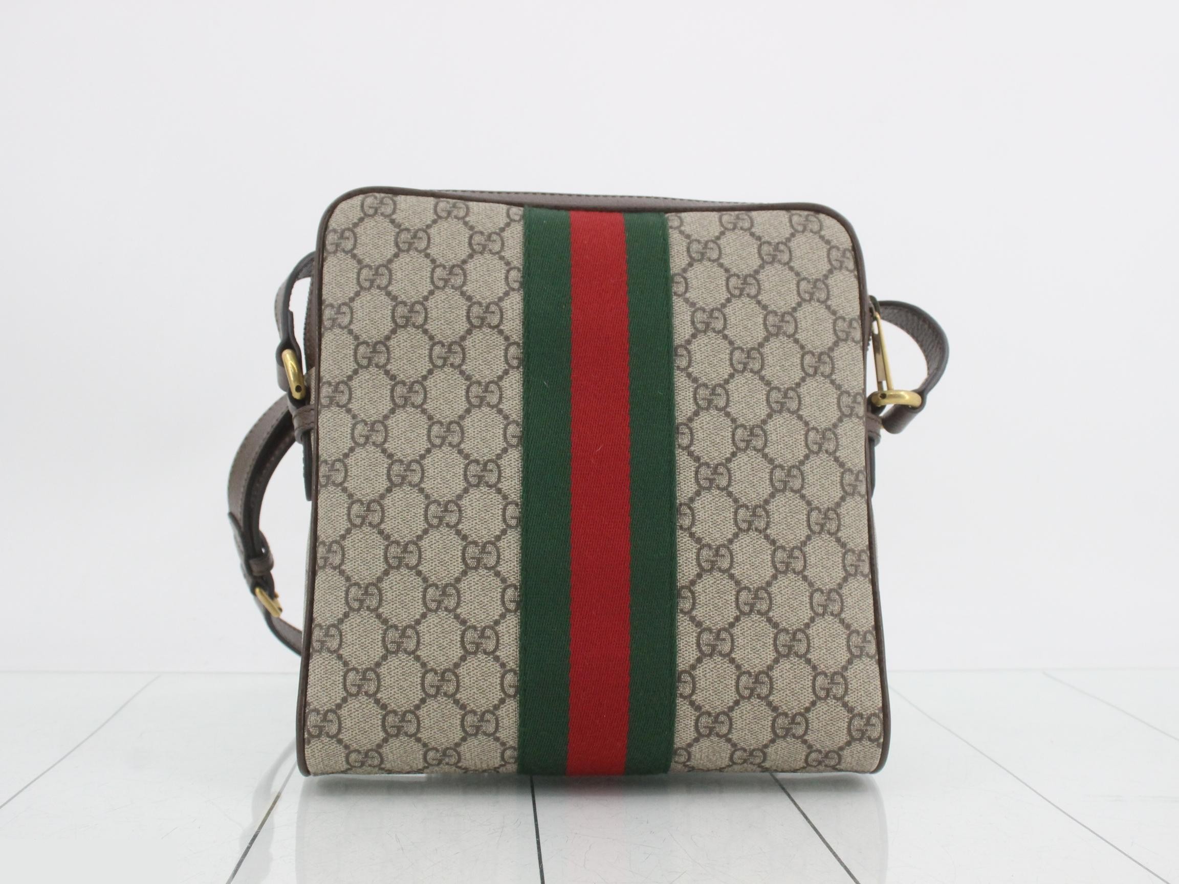 GG Supreme Small Messenger Bag — view 2