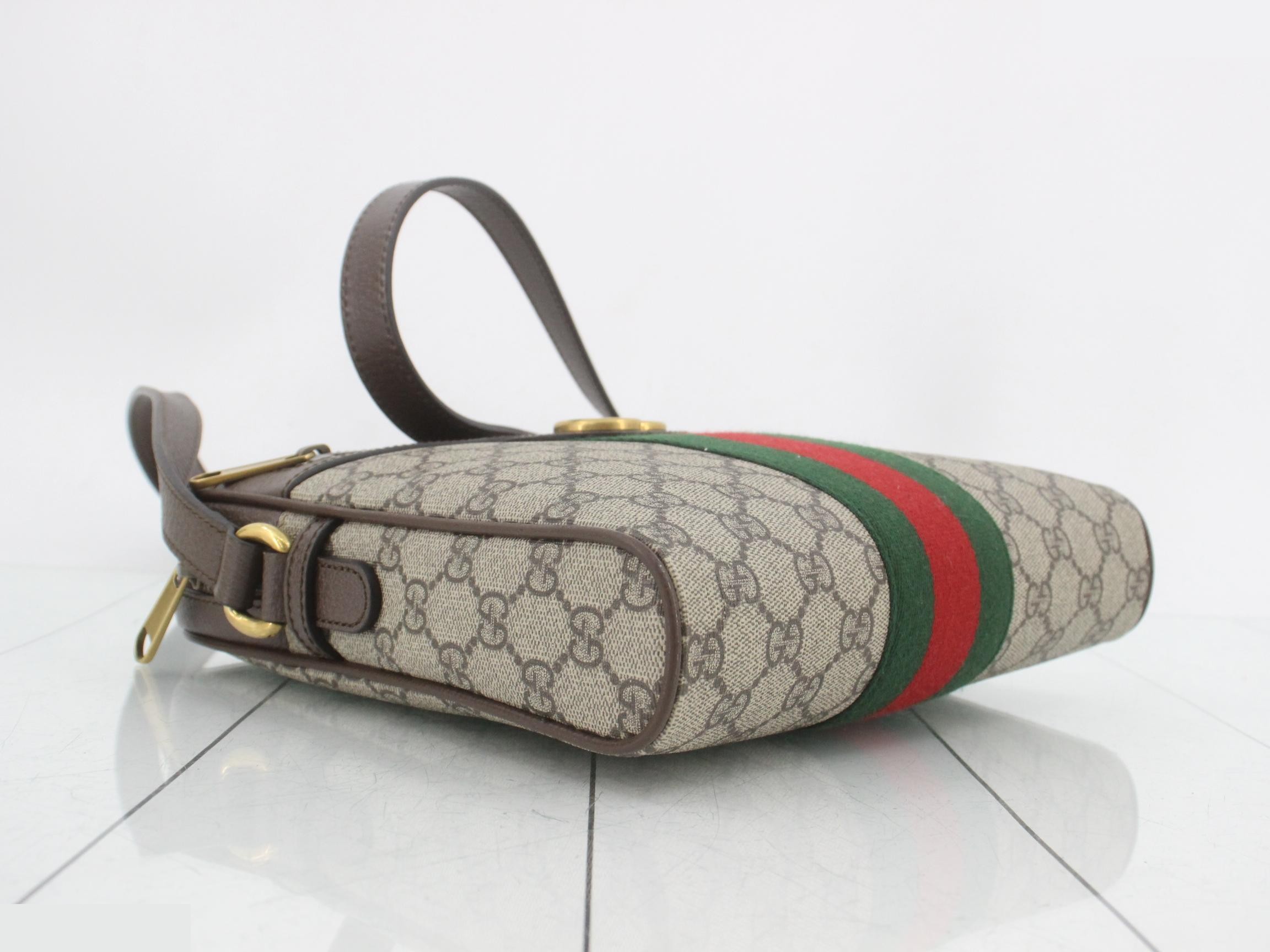 GG Supreme Small Messenger Bag — view 5