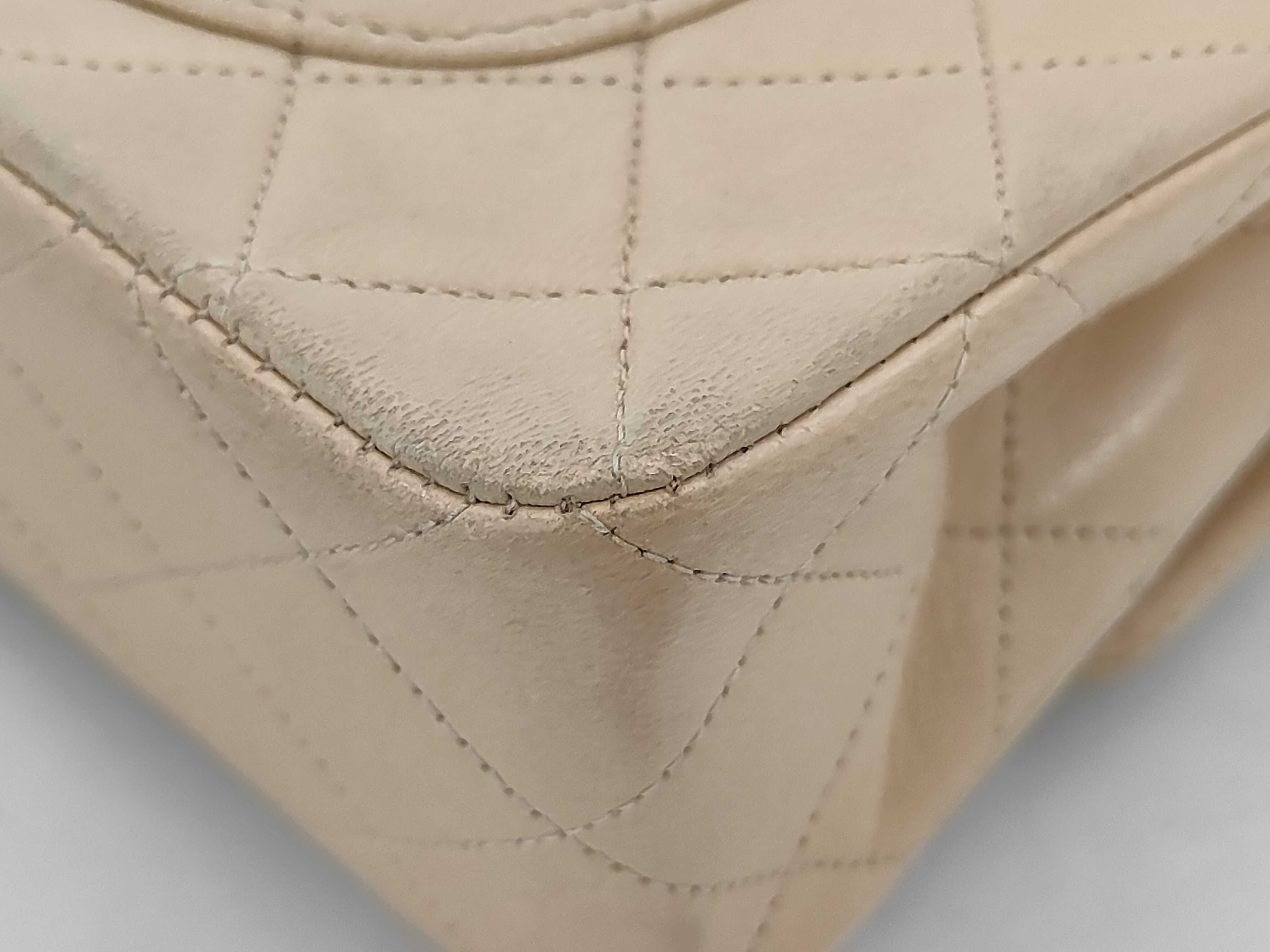 Matelasse 25 Shoulder Bag — view 3