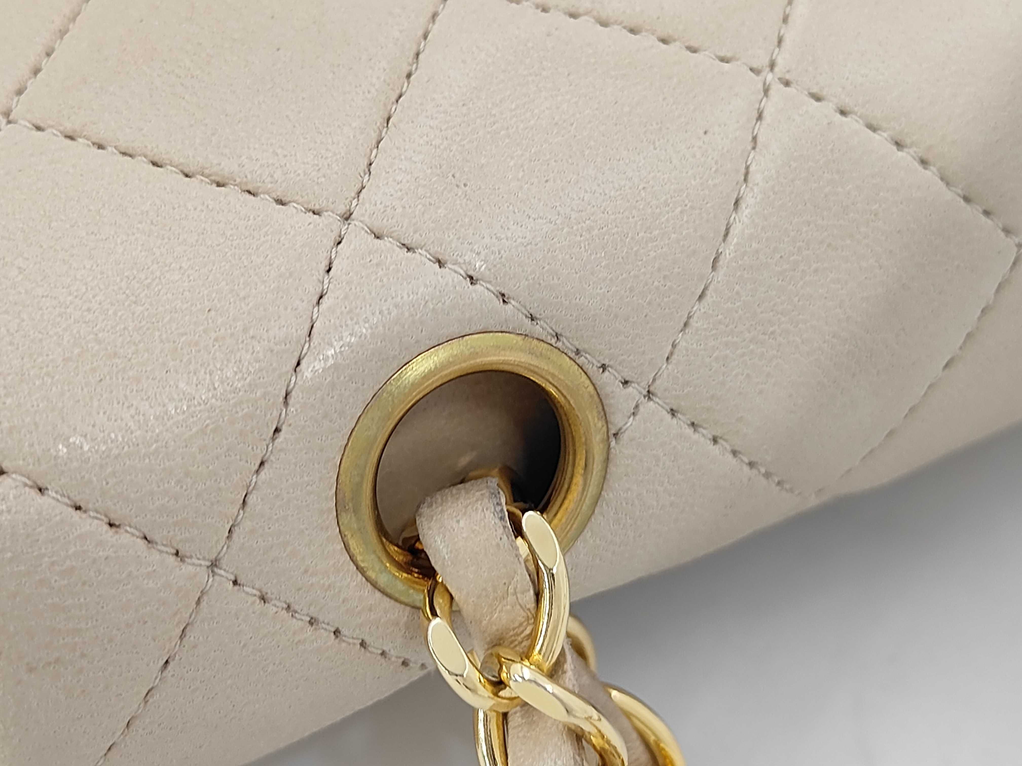 Matelasse 25 Shoulder Bag — view 7