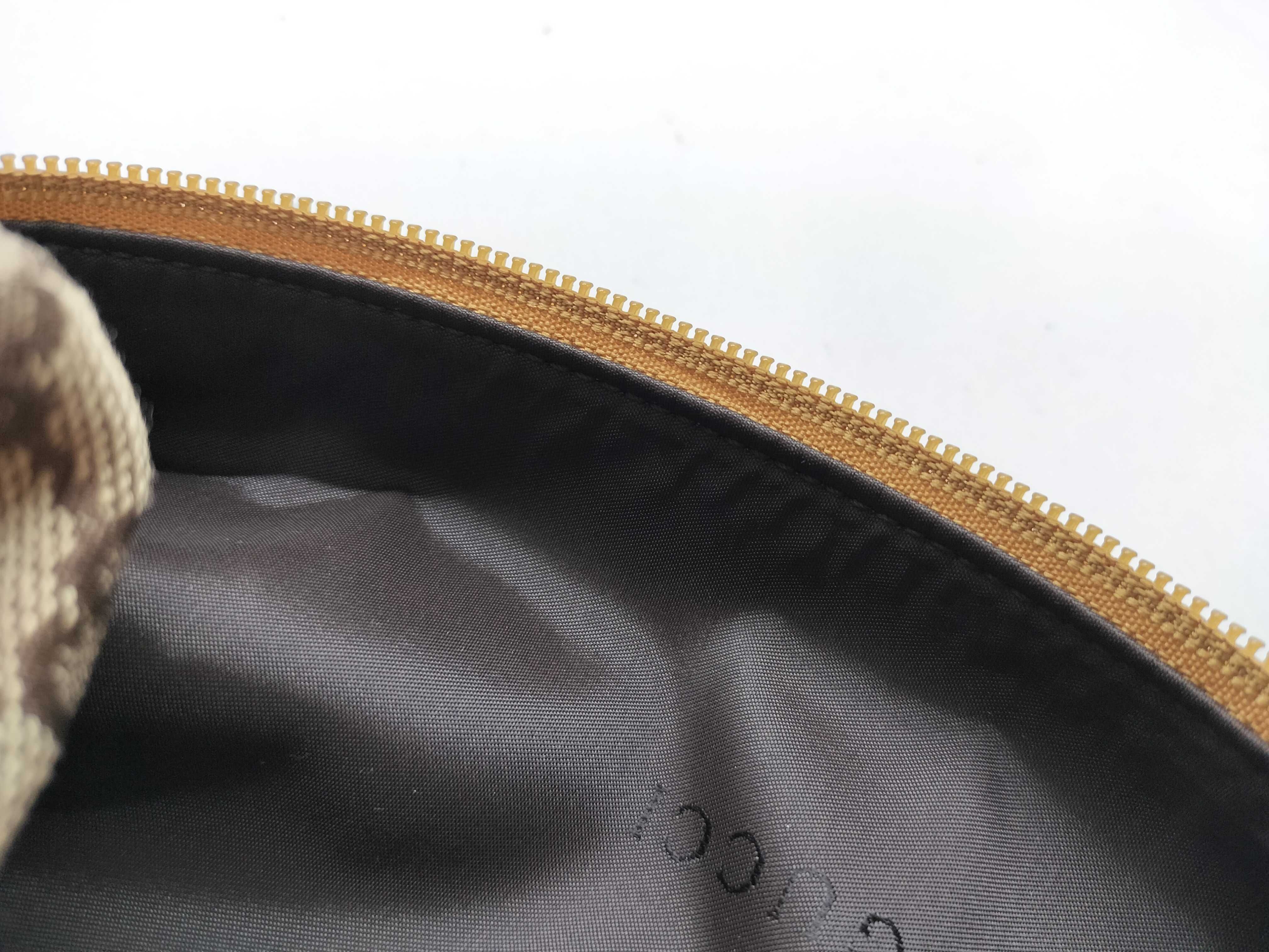 GG Canvas 039 1117 Makeup Pouch — view 7