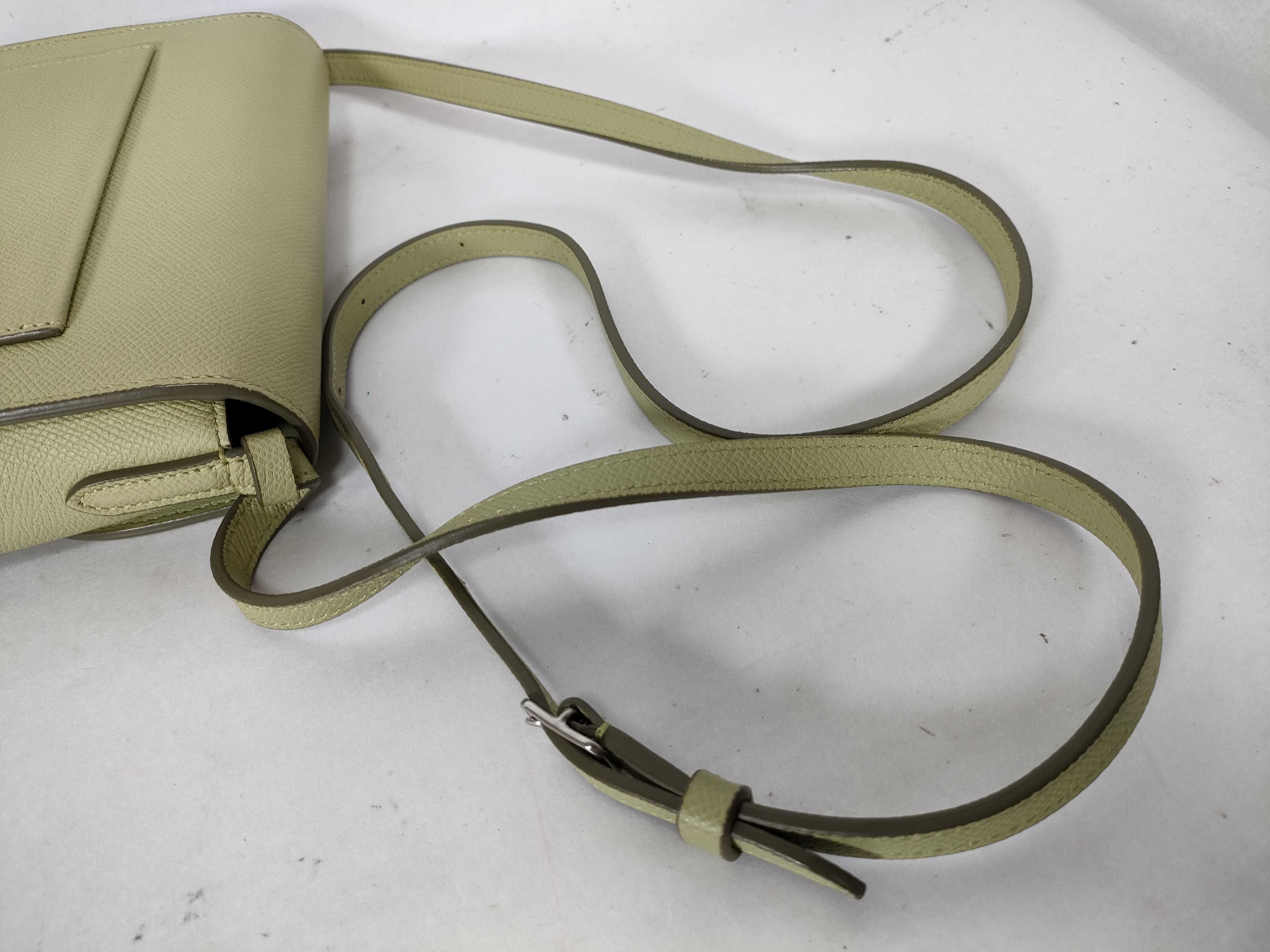 shoulder bag — view 3