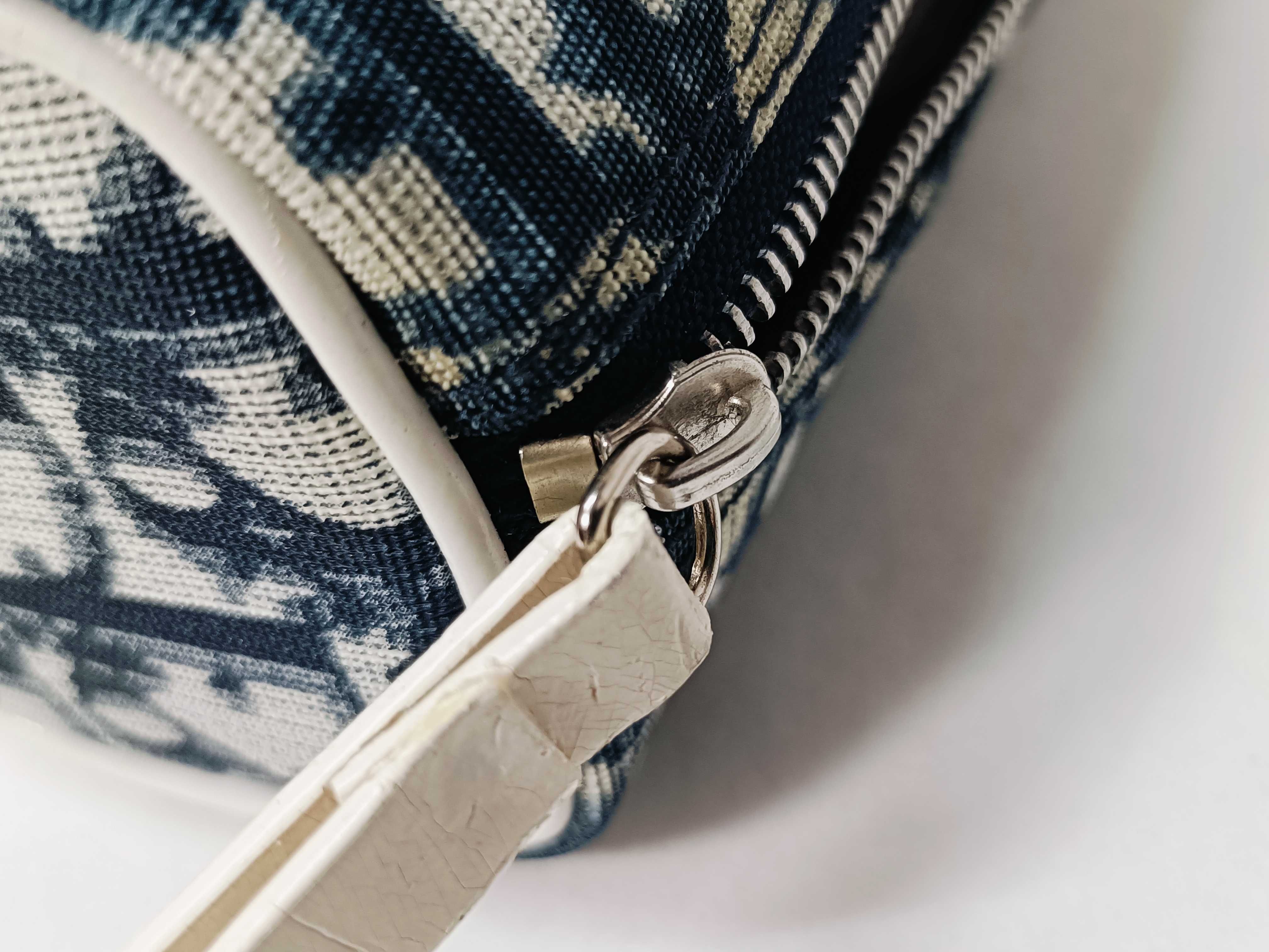 Trotter Pouch — view 7