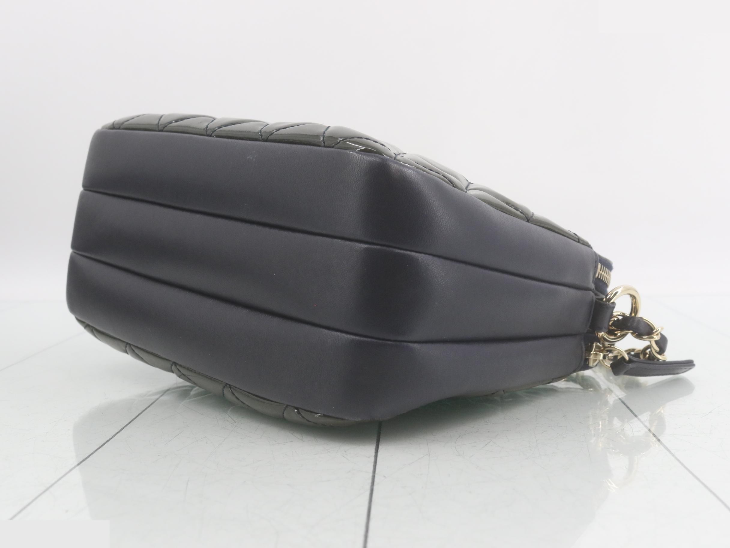 Matelassé Shoulder Bag — view 6