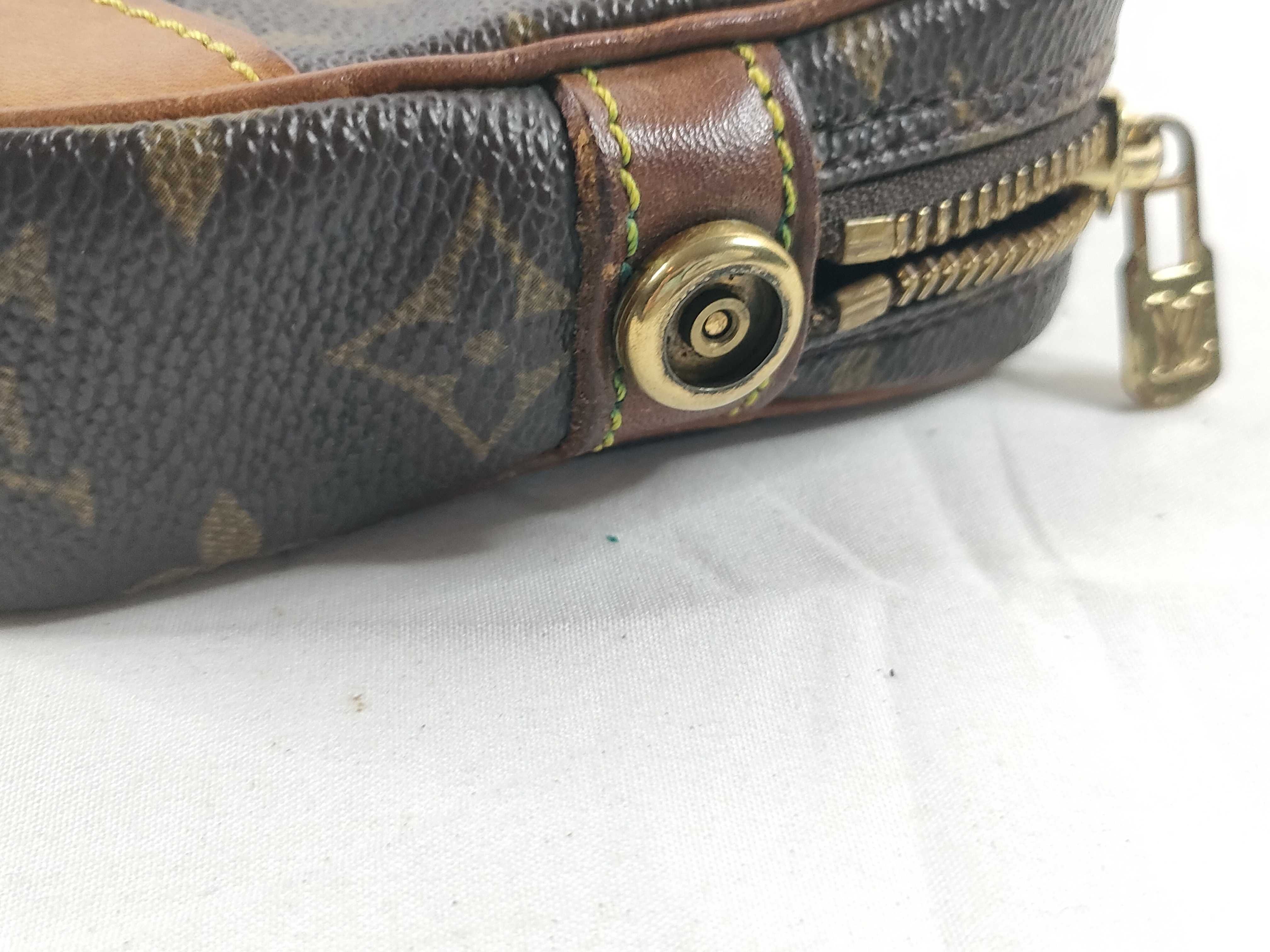 Monogram Louis Vuitton Second Bag — view 6