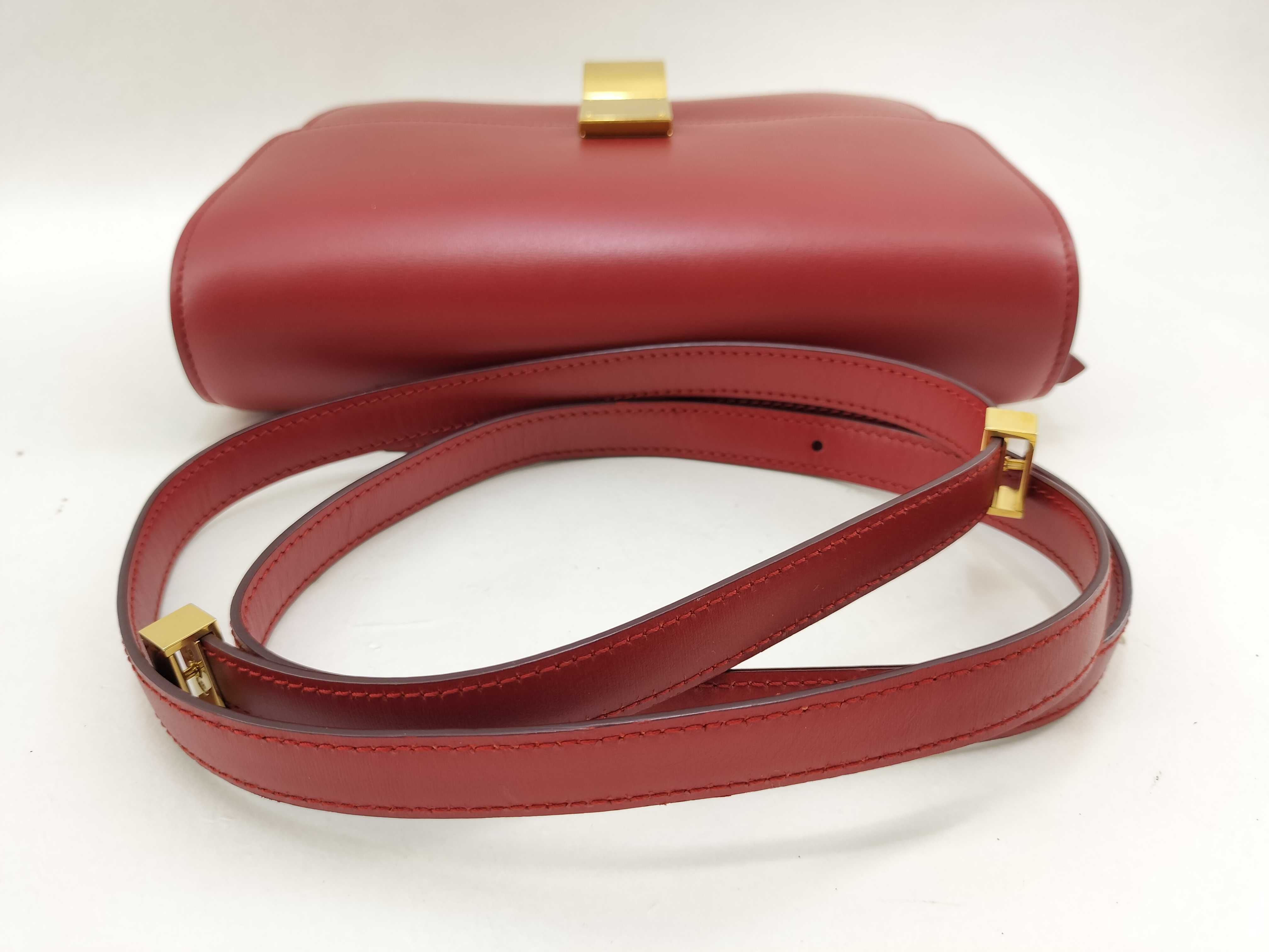 Classic Box Medium Shoulder Bag Clutch Bag — view 5