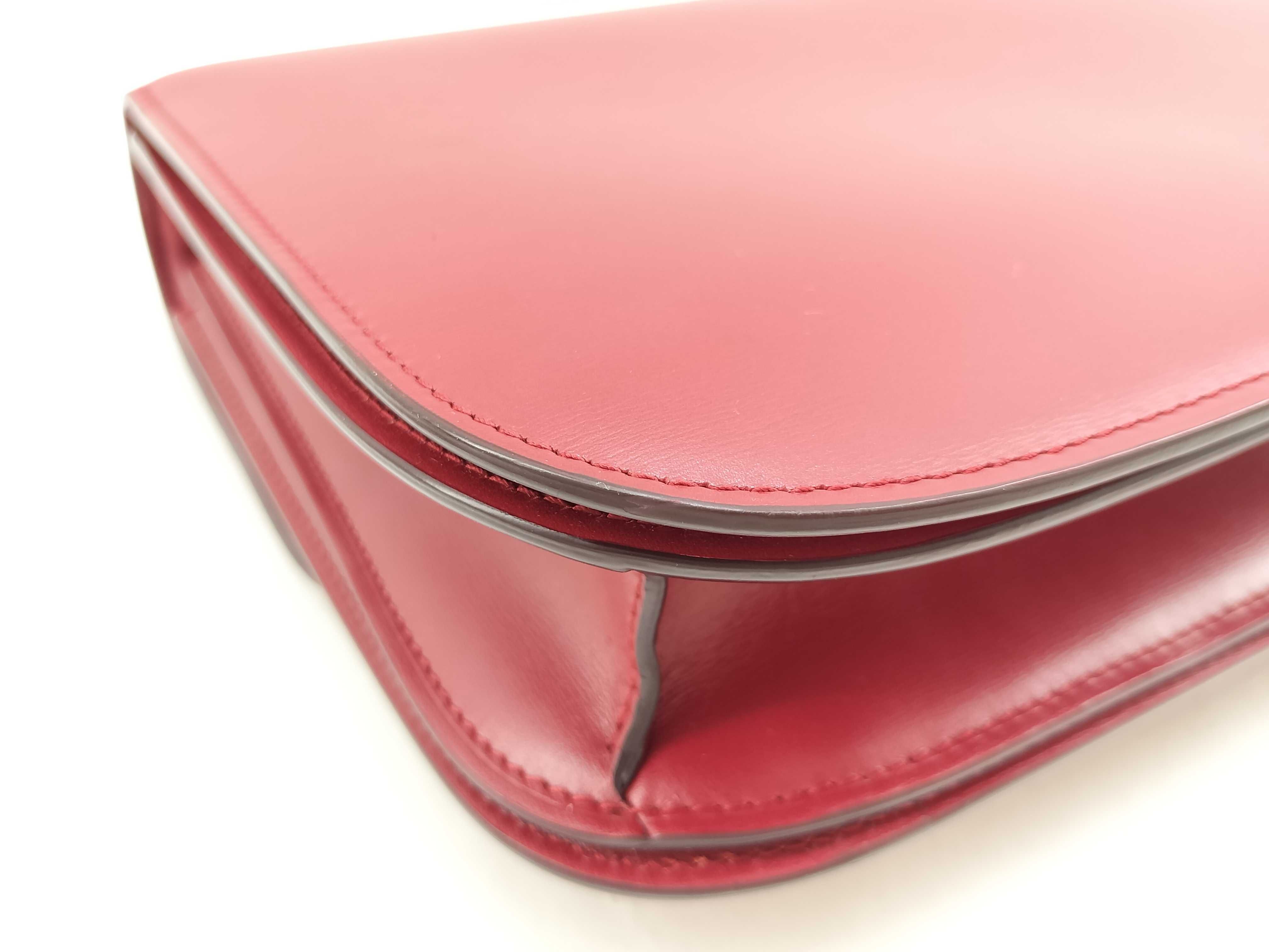Classic Box Medium Shoulder Bag Clutch Bag — view 7