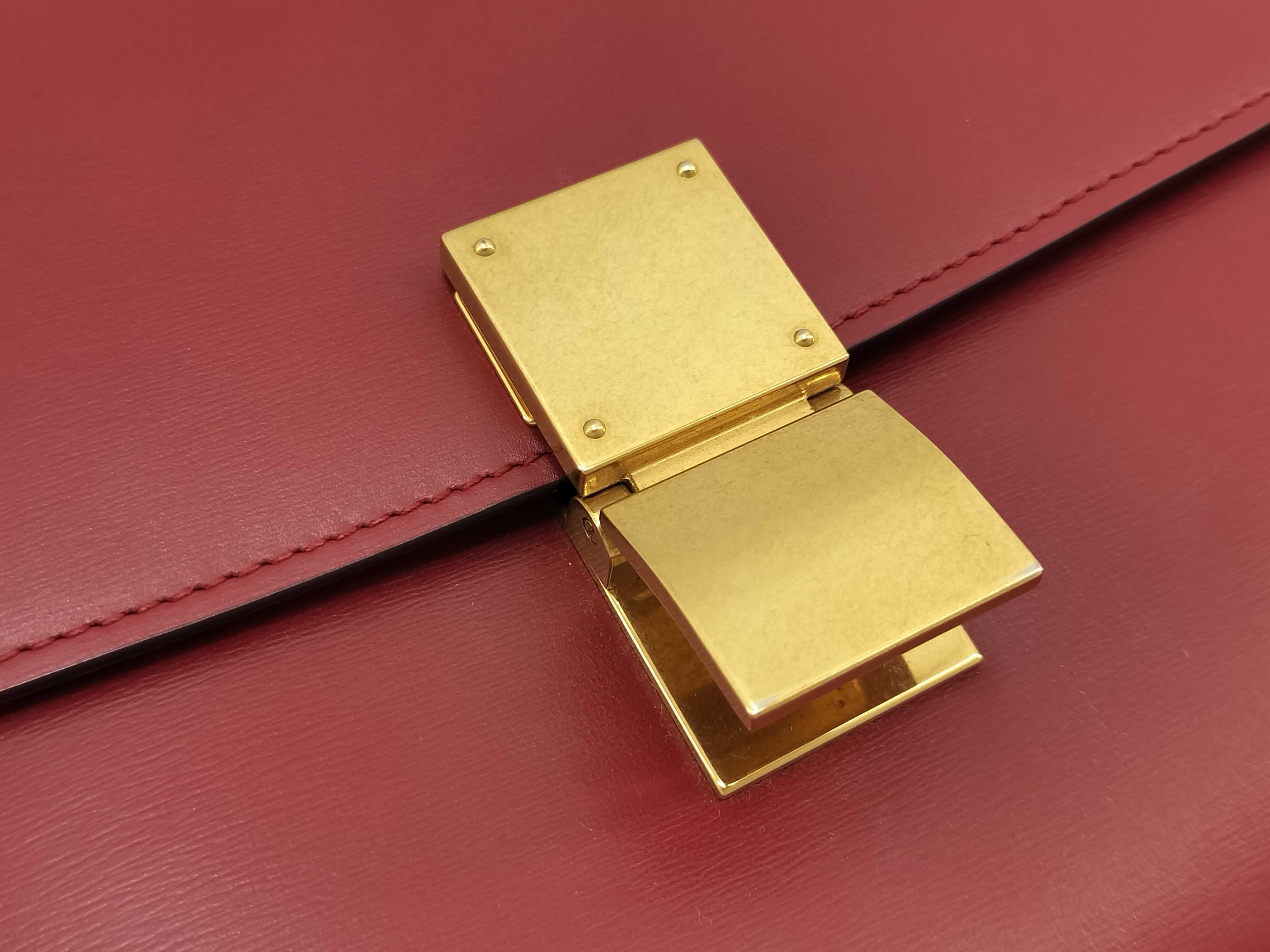 Classic Box Medium Shoulder Bag Clutch Bag — view 9