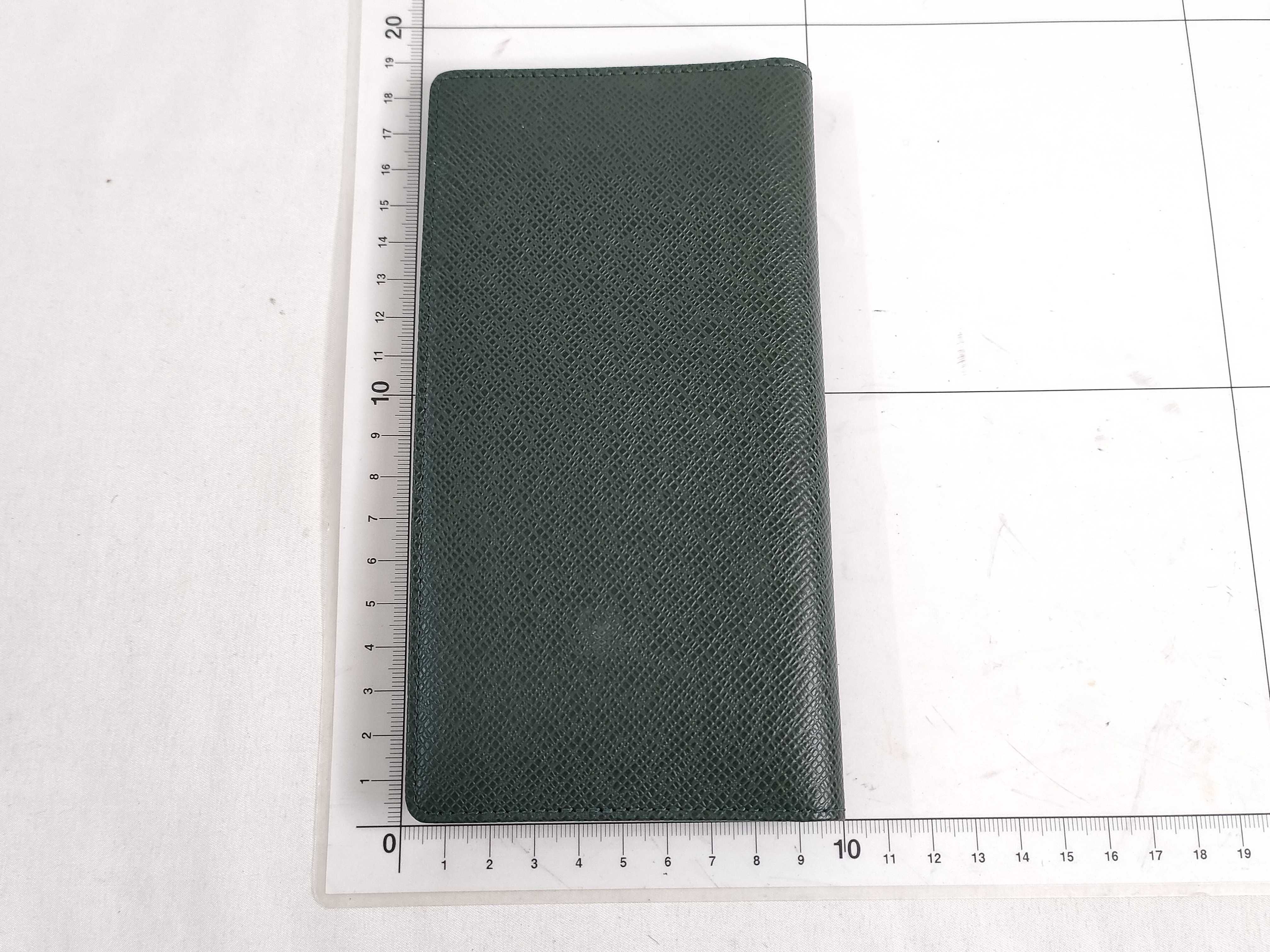 Taiga / Taiga / Portefeuille Valeur Cartes Credit / M30394 / MI0986 / Long Wallet / Leather Billfold — view 2