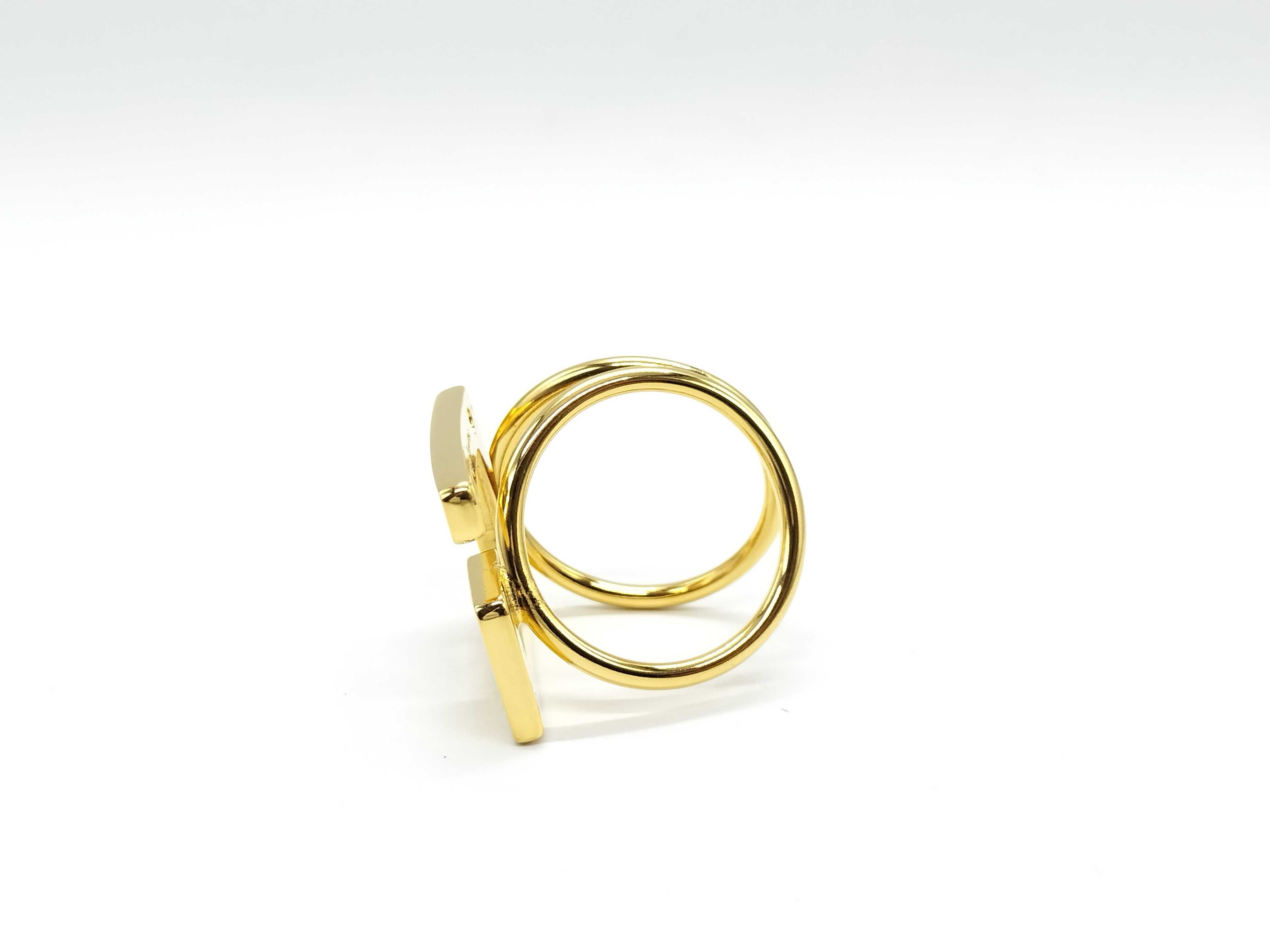 G logo scarf ring and other accessories — view 2