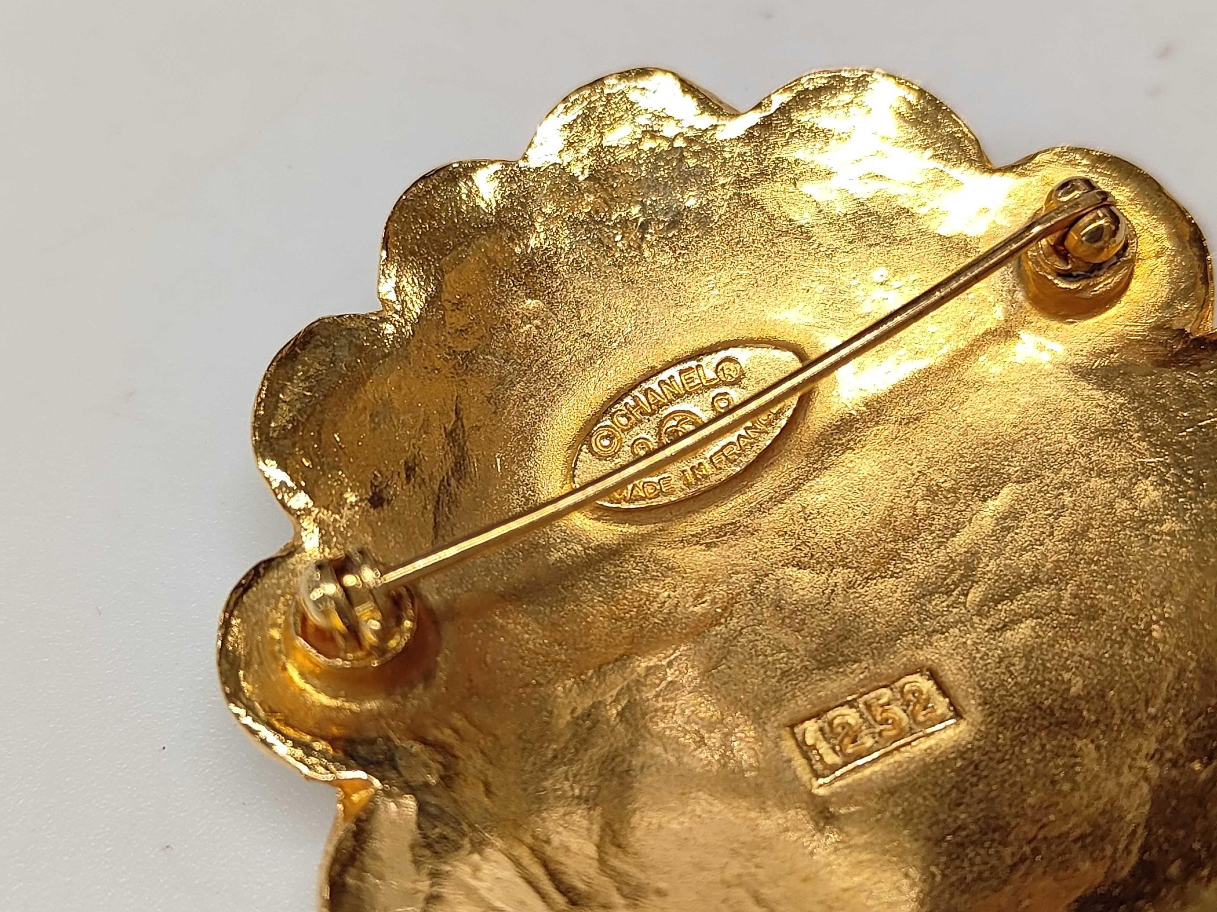 Coco Mark Brooch, GP Gold, with markings. — view 4