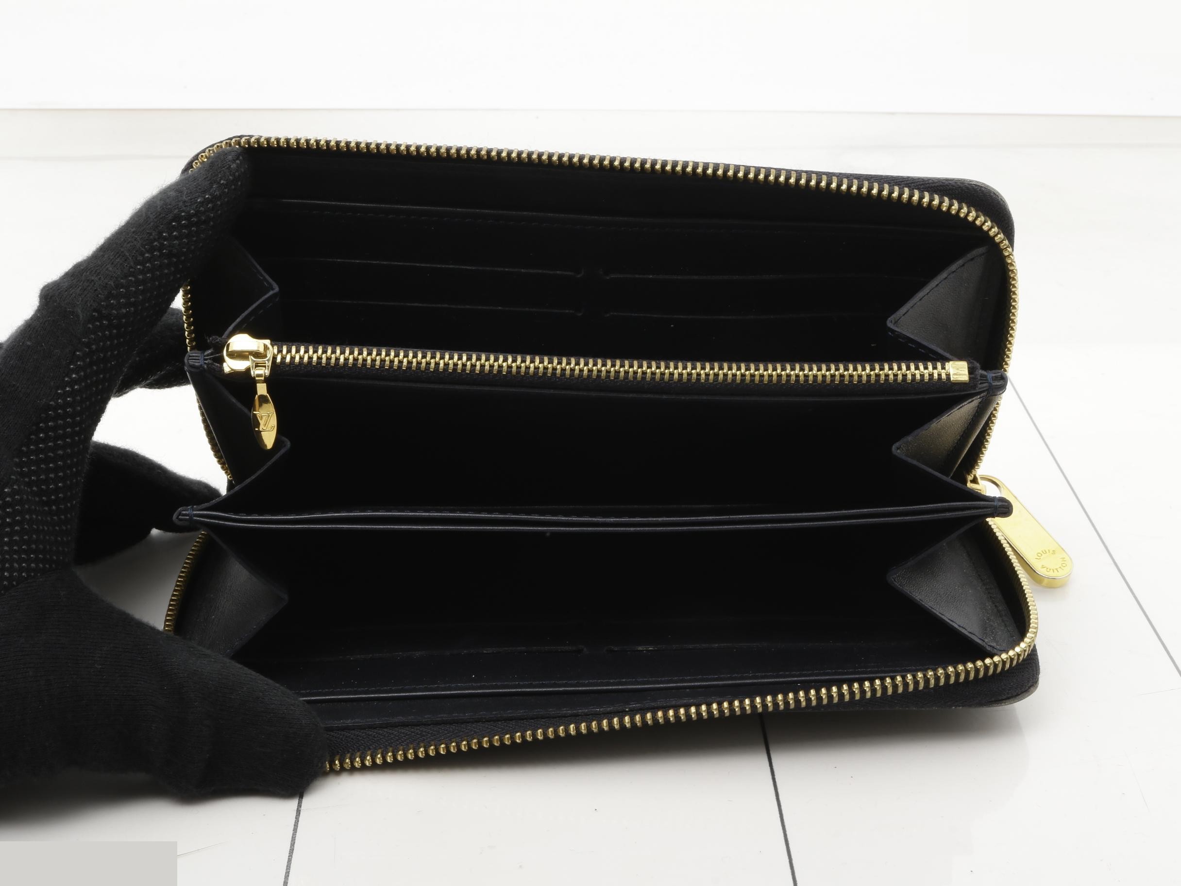 Vernis Long Wallet — view 4