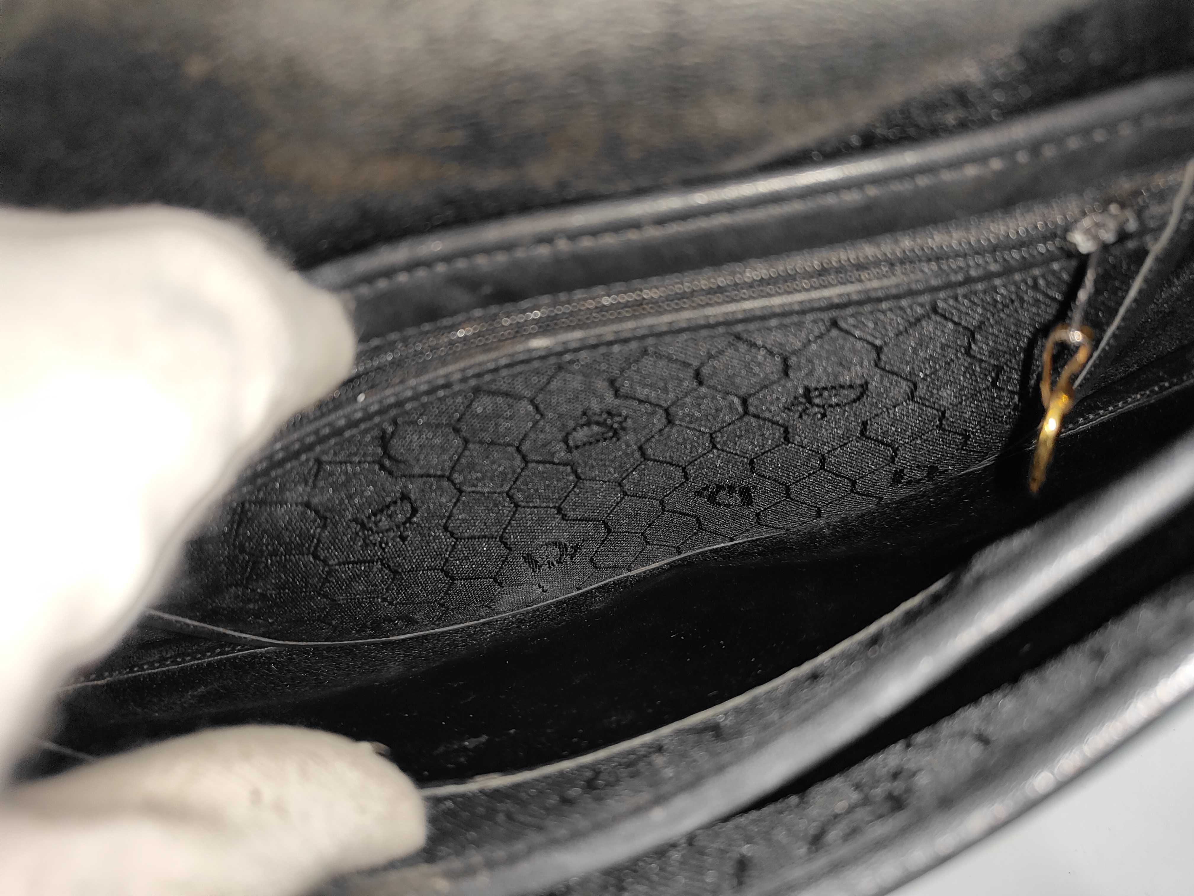 logo plate honeycomb Trotter shoulder bag — view 9