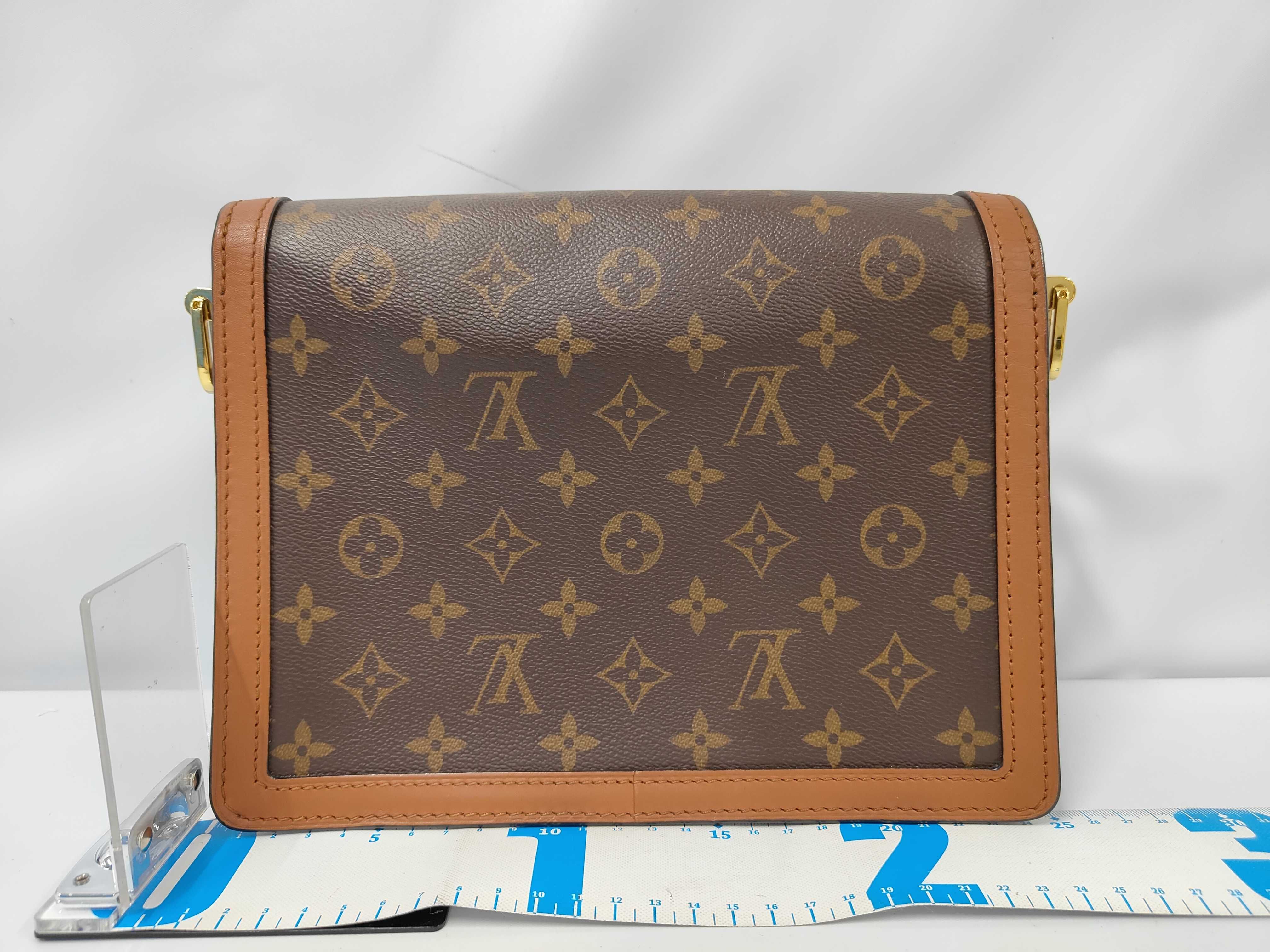 Dauphine MM M44391 Shoulder Bag — view 2