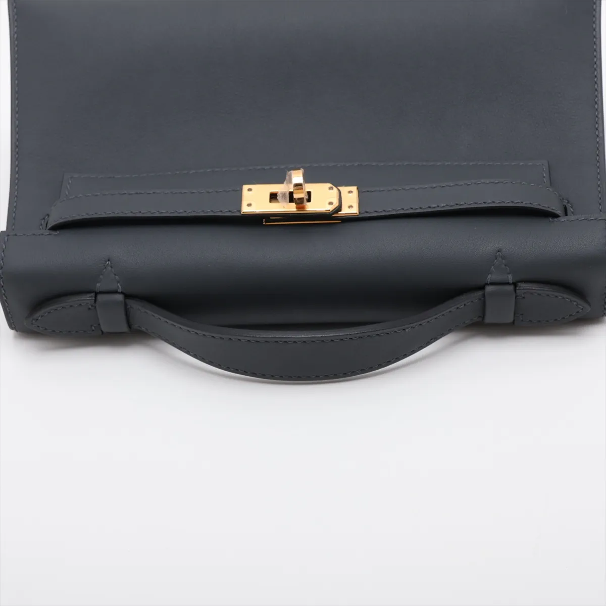 [Individually packaged] Hermes Pochette Kelly, Veau Swift, Gris Misty, Gold Hardware, K: 2025 — view 5