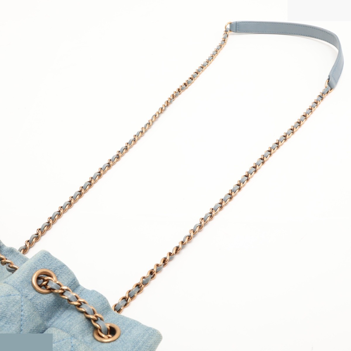 Matelassé denim x leather shoulder bag, chain shoulder bag, drawstring bag — view 5