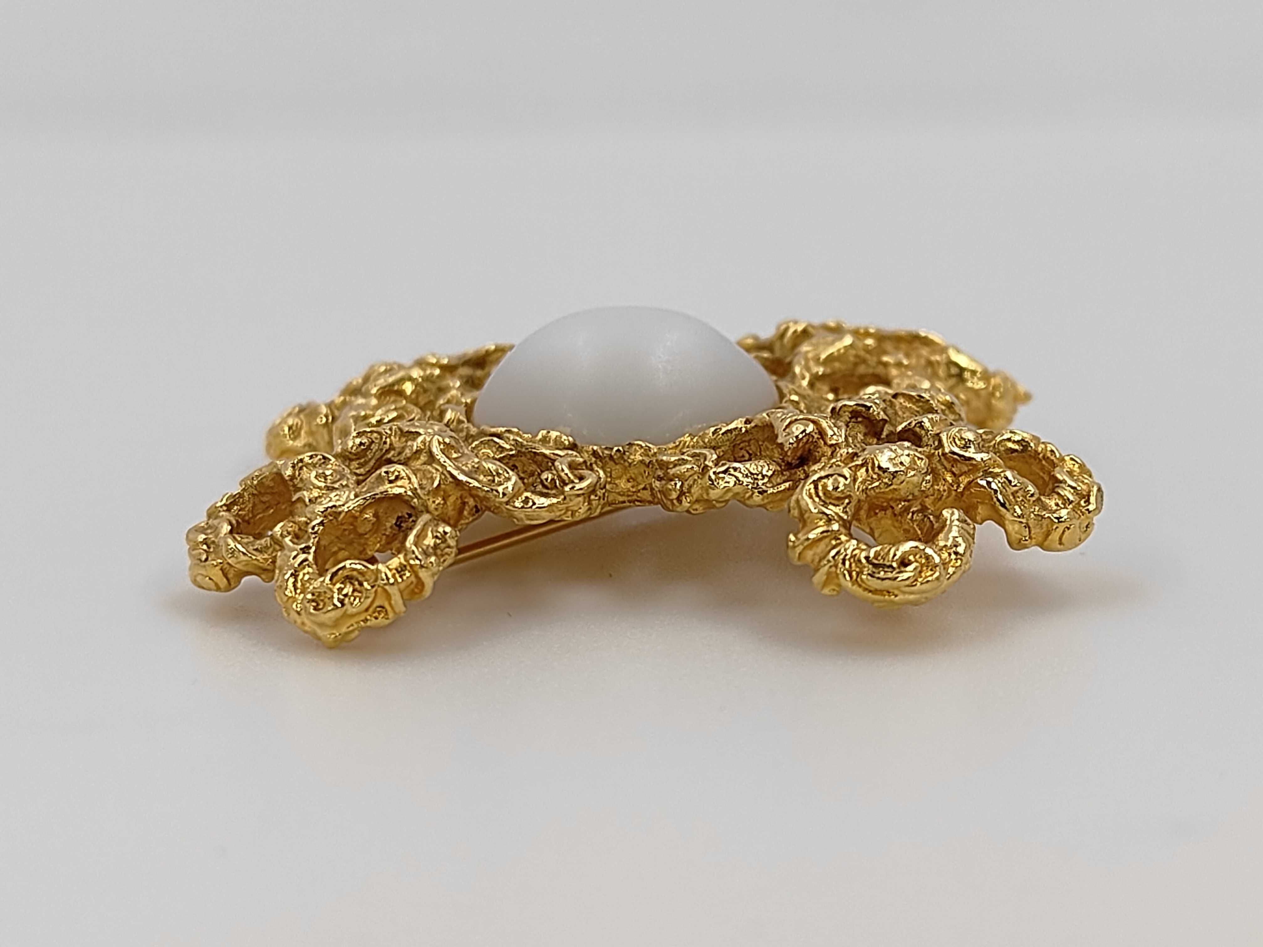 Lava Pearl Cross Clover Brooch 93A — view 5
