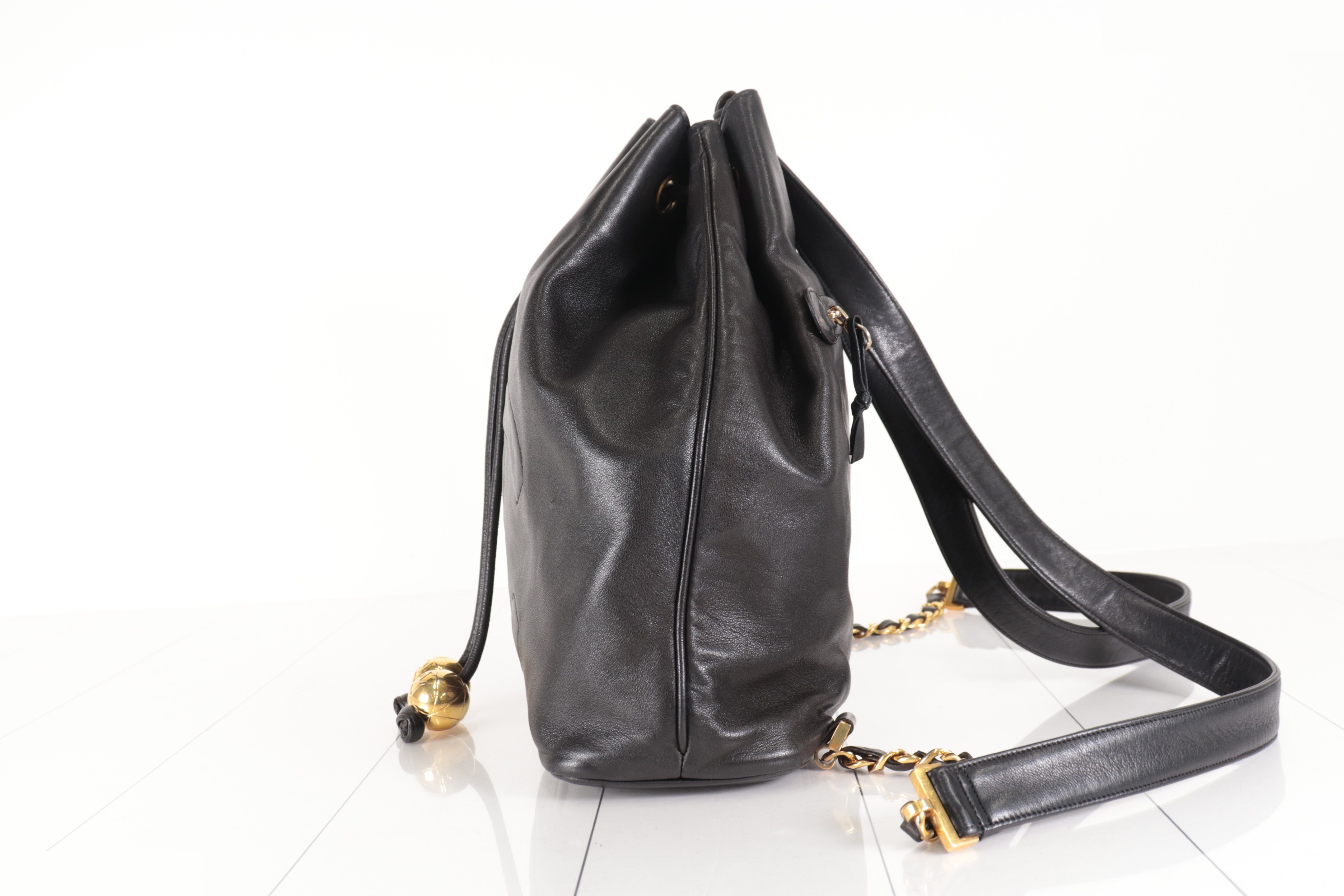 DecaCoco Lamb Drawstring Bag Chain Backpack - Unit #3 — view 4