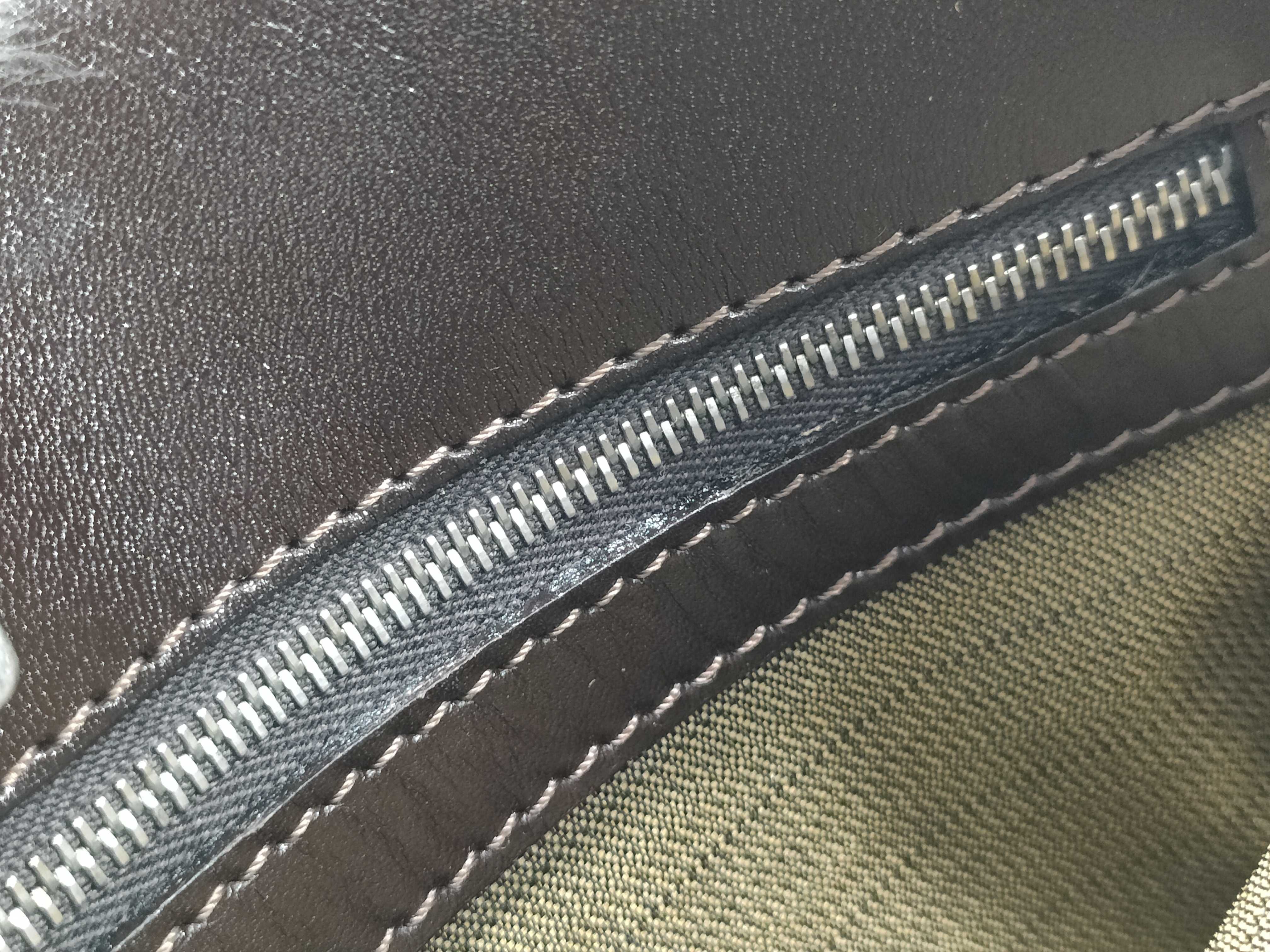 Zucca pattern Fendi shoulder bag, scuffed shoulder bag — view 12