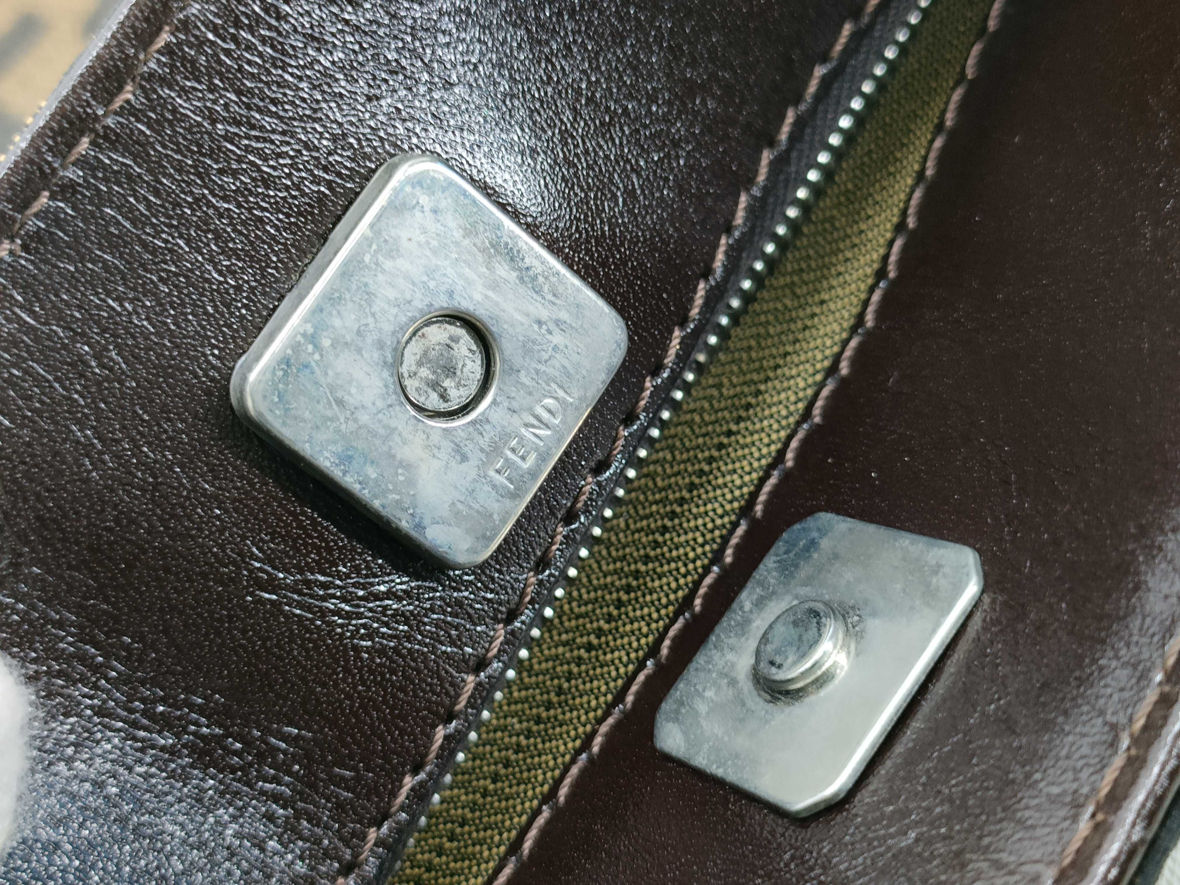 Zucca pattern Fendi shoulder bag, scuffed shoulder bag — view 13