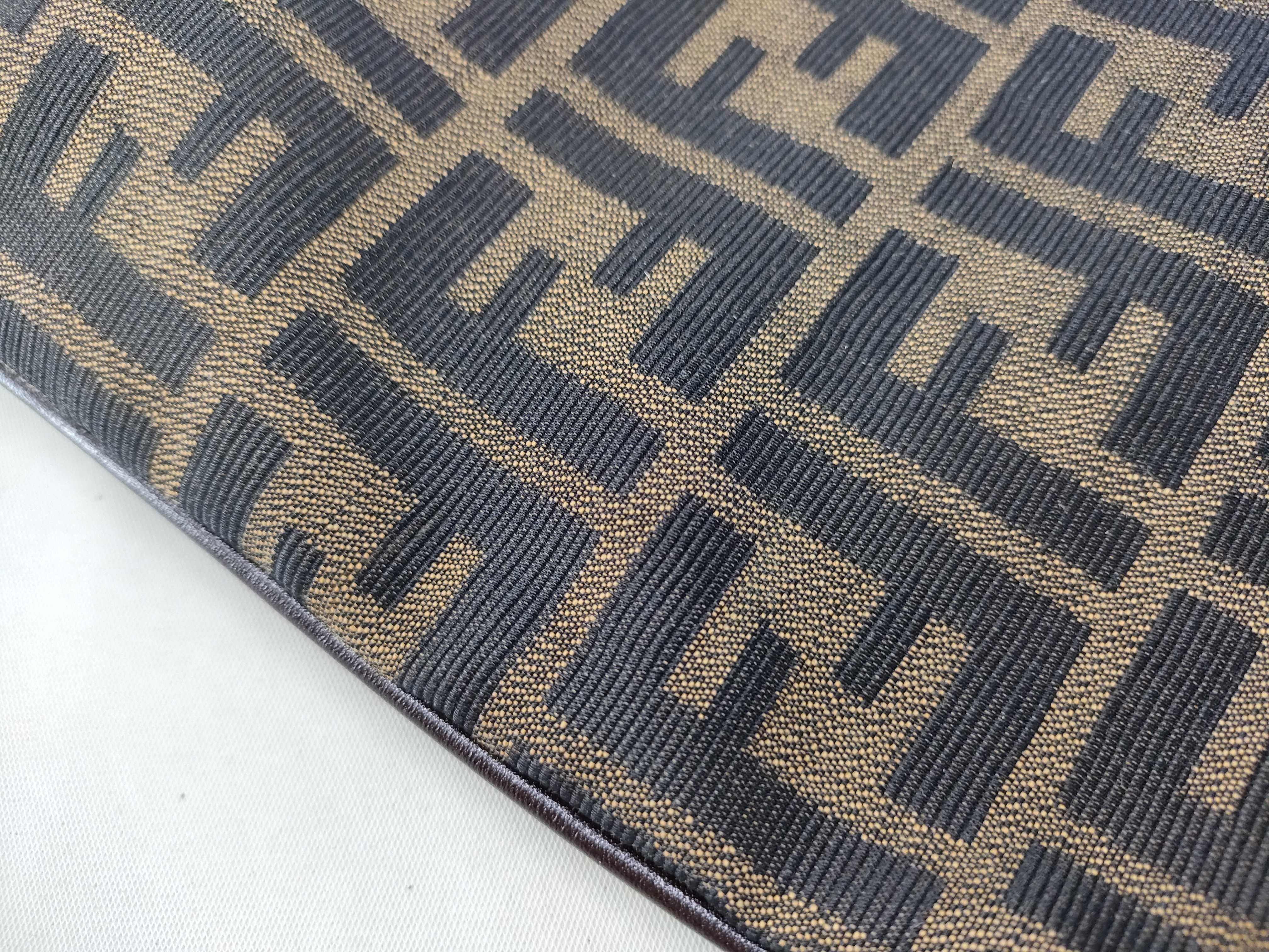 Zucca pattern Fendi shoulder bag, scuffed shoulder bag — view 15
