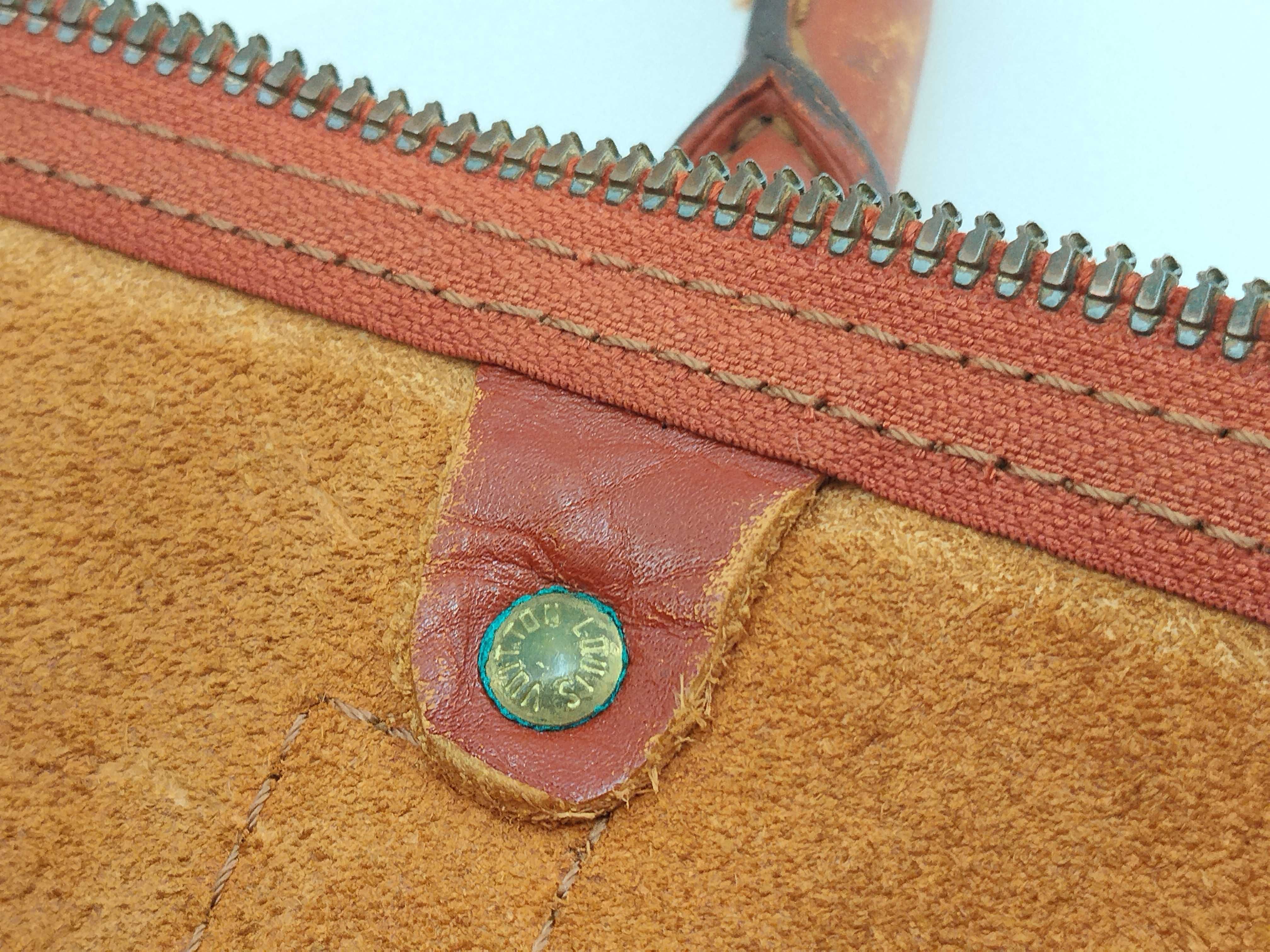 Epi Louis Vuitton Keepall Boston Bag — view 15