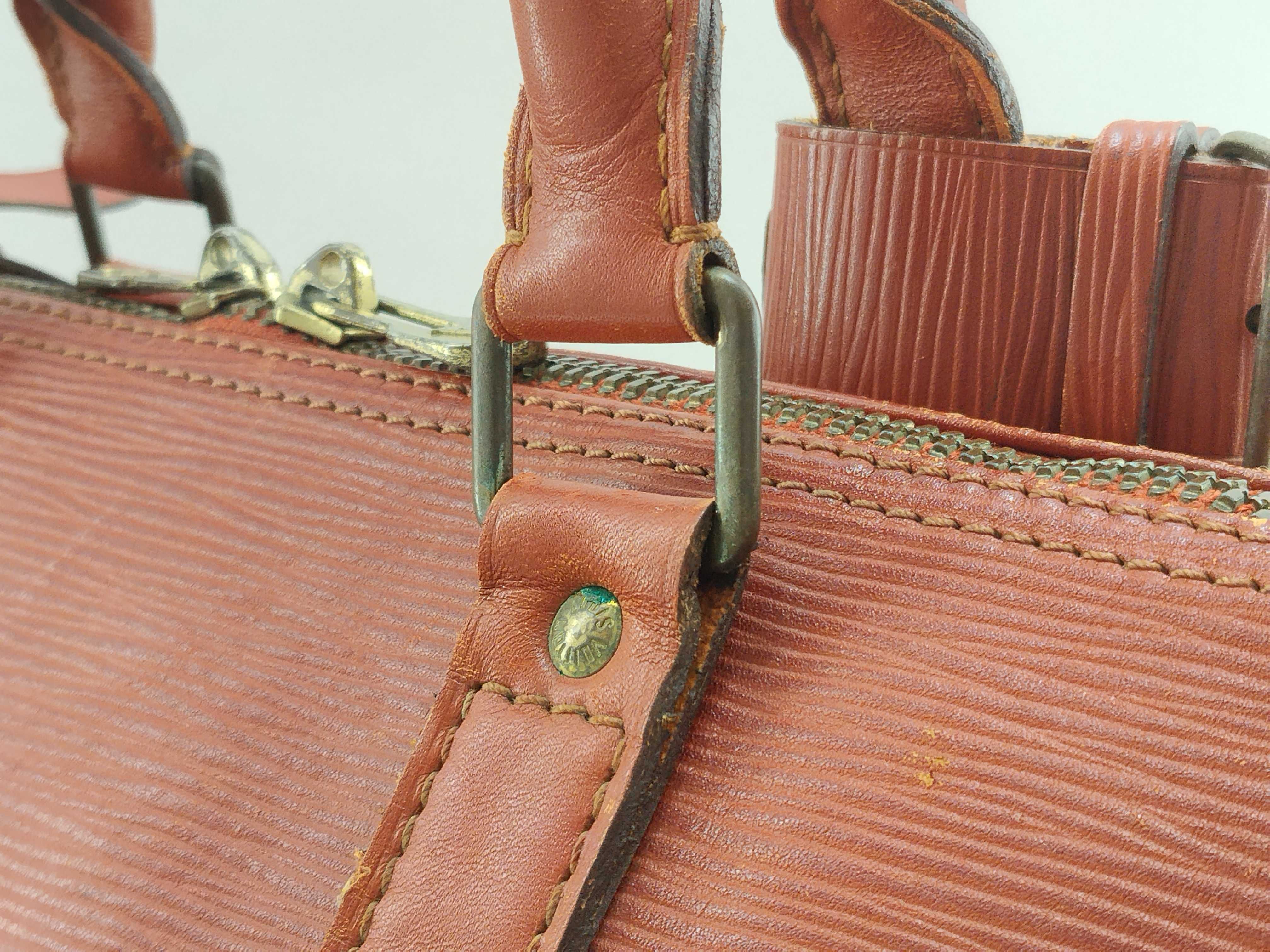 Epi Louis Vuitton Keepall Boston Bag — view 3