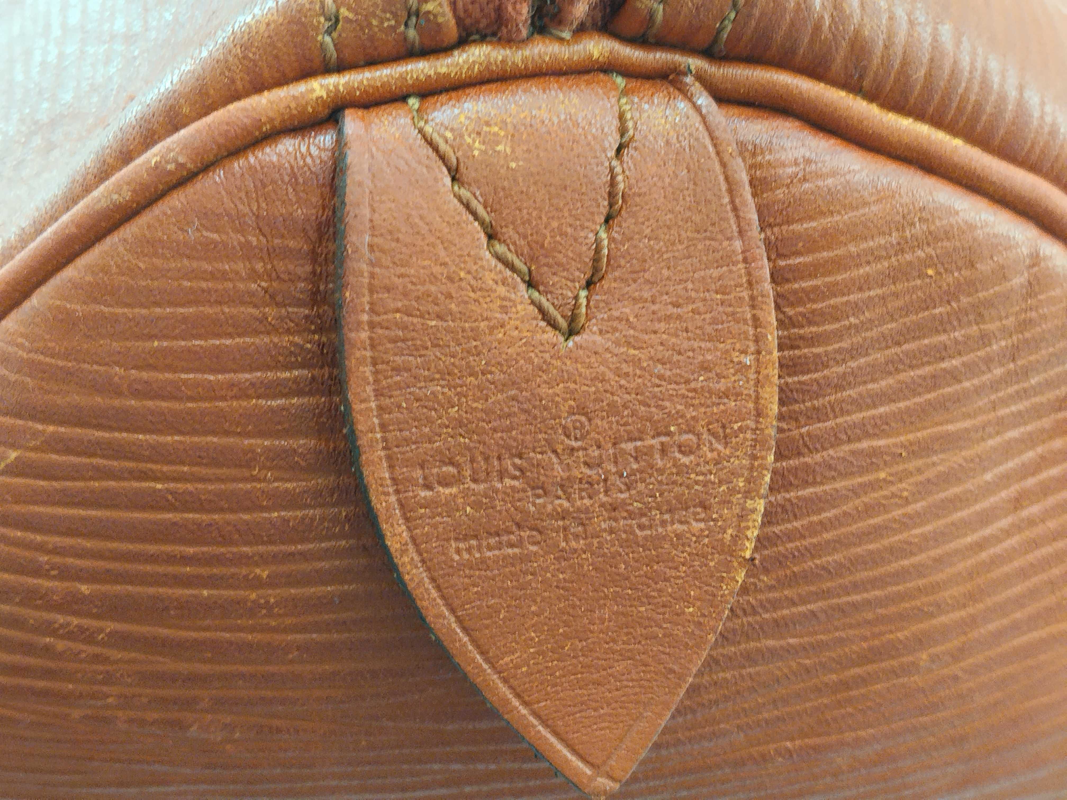 Epi Louis Vuitton Keepall Boston Bag — view 4