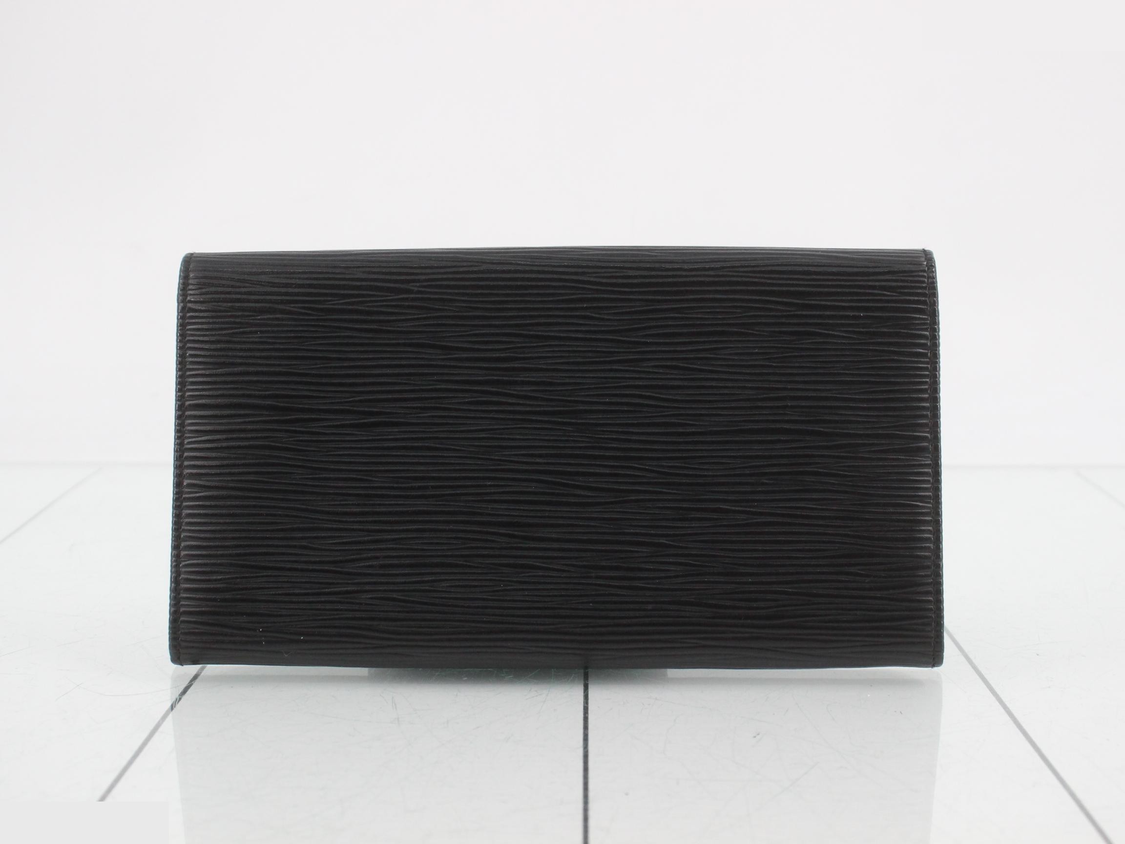 Epi Sarah Bi-fold Long Wallet M63742 — view 2