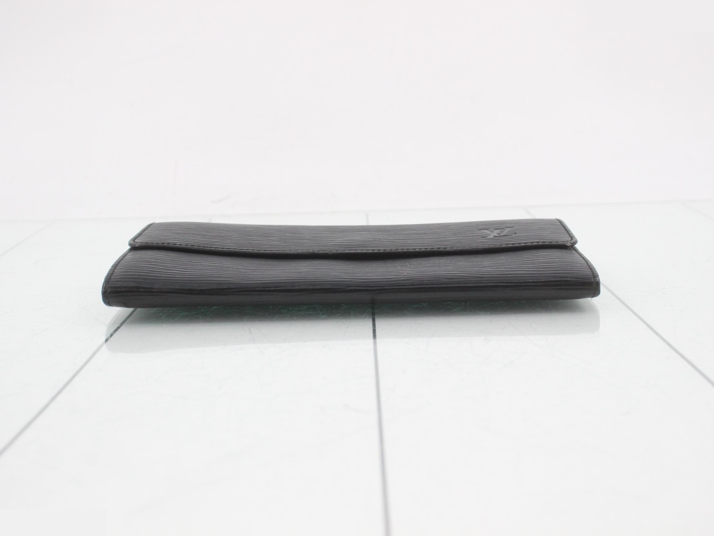 Epi Sarah Bi-fold Long Wallet M63742 — view 3