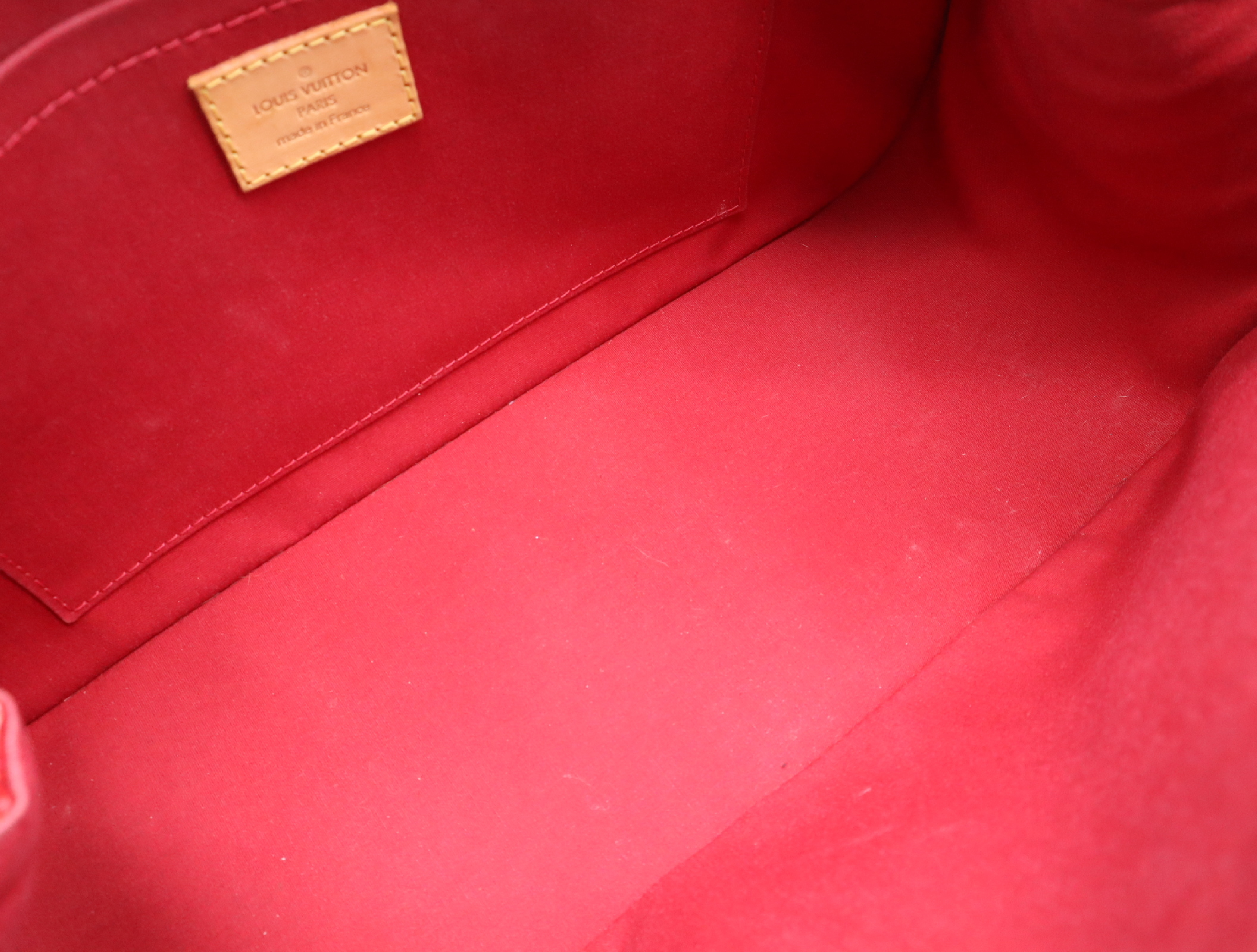 M93507 Vernis Rosewood Avenue Pomme d'Amour Handbag — view 14