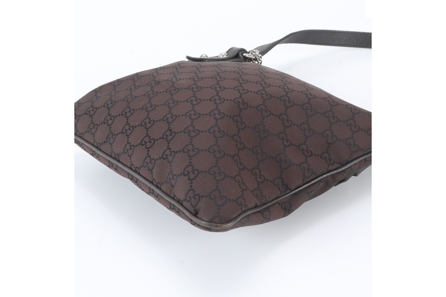 GG Nylon 268620 Leather Shoulder Bag — view 4