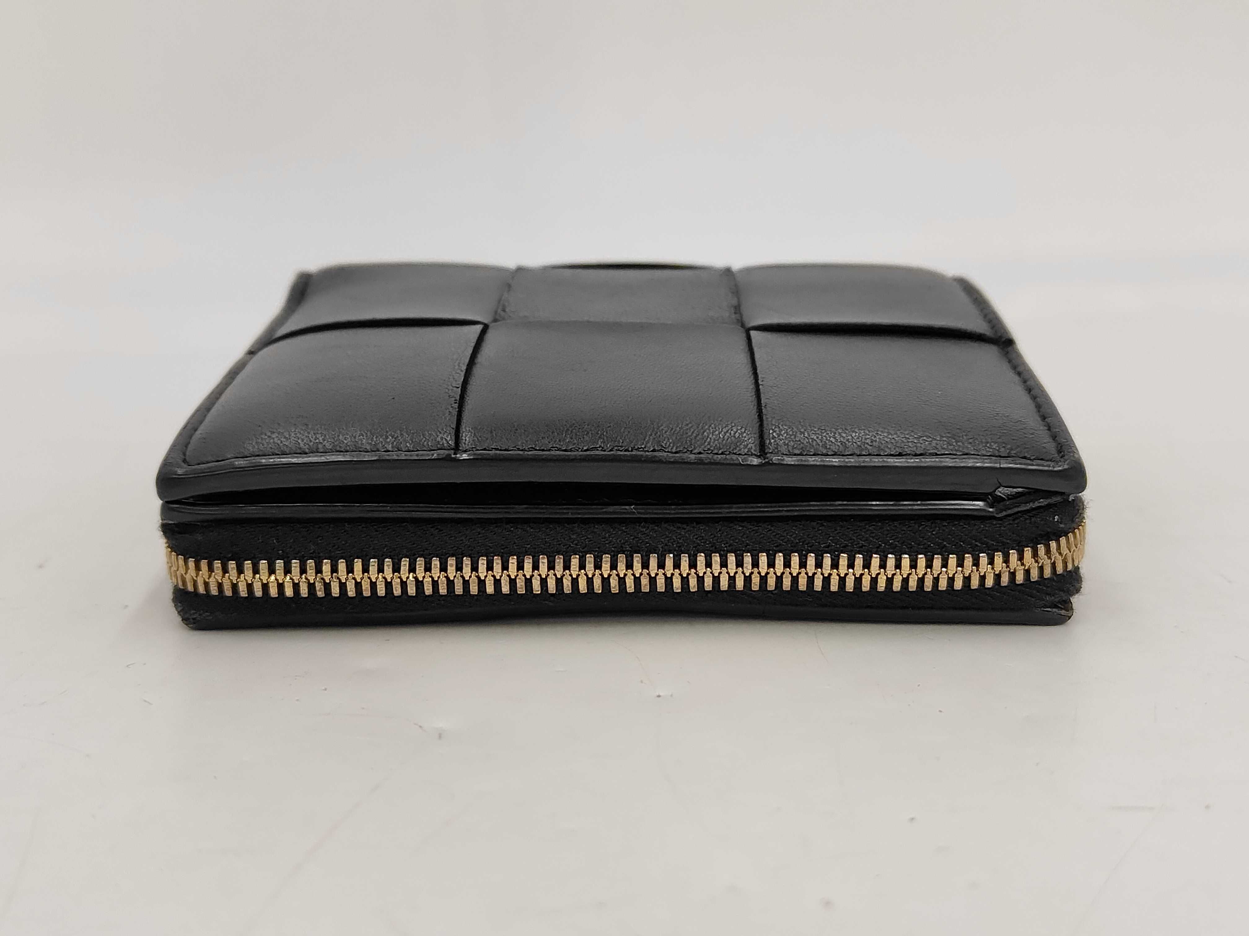 Intrecciato Maxi Intrecciato Cassette Bi-fold Wallet (with box and dust bag) — view 6
