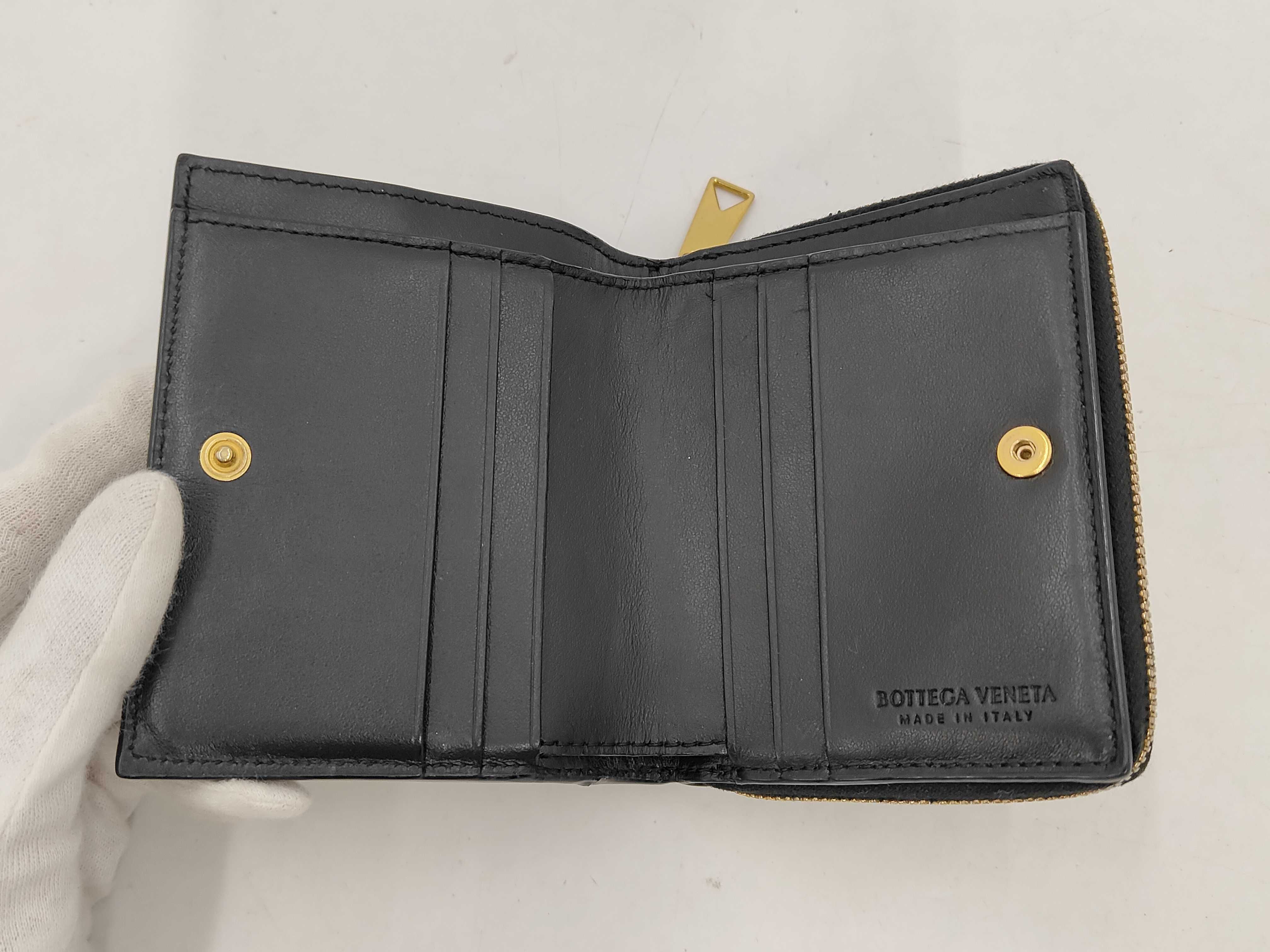 Intrecciato Maxi Intrecciato Cassette Bi-fold Wallet (with box and dust bag) — view 7