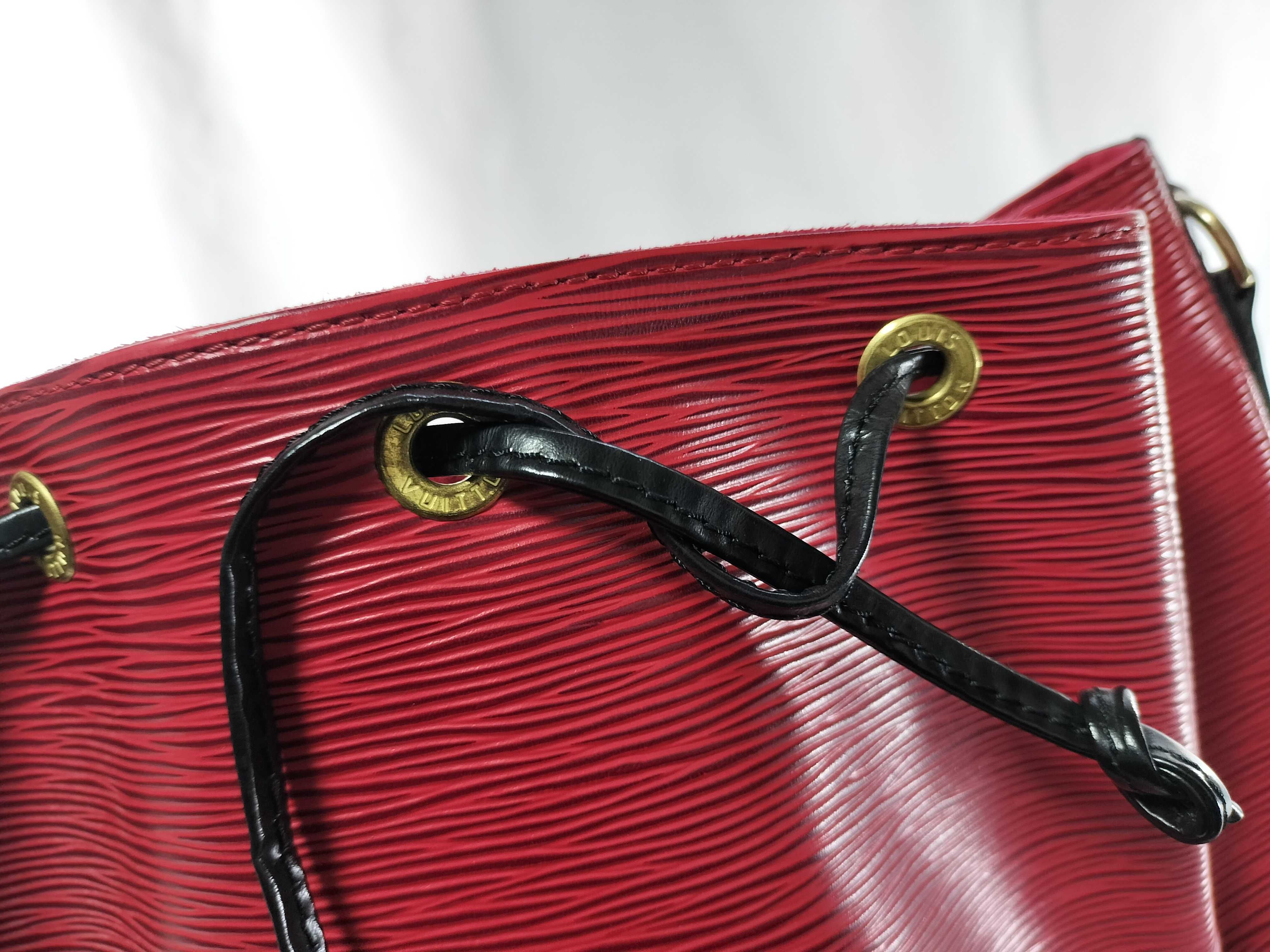 Epi Petit Noé Castilian Red Shoulder Bag — view 11