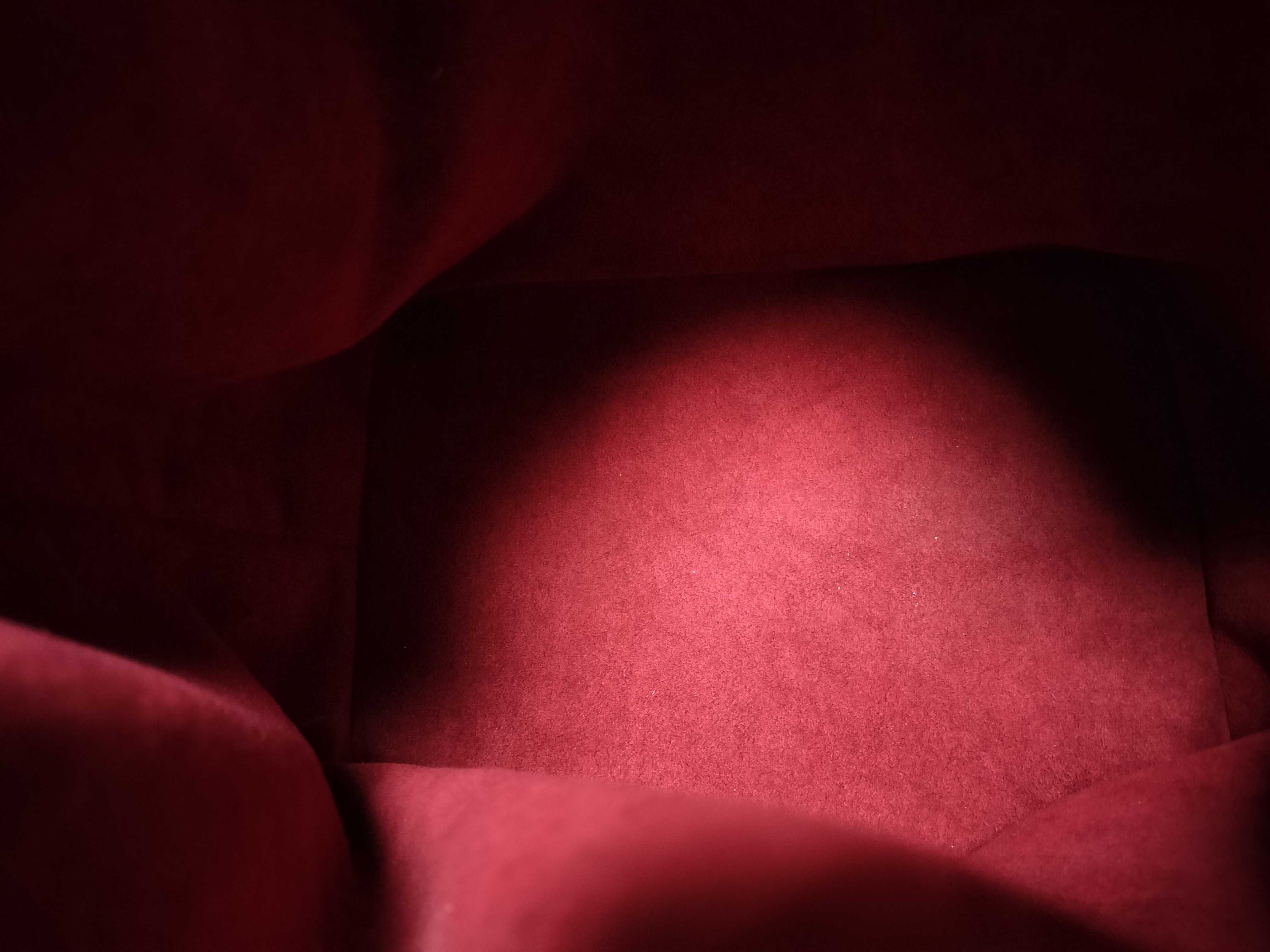 Epi Petit Noé Castilian Red Shoulder Bag — view 10